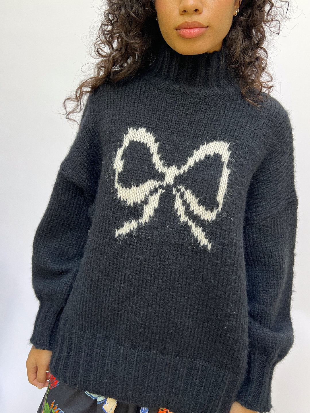 Lisa Says Gah - Cece Turtleneck - Ink Bow -