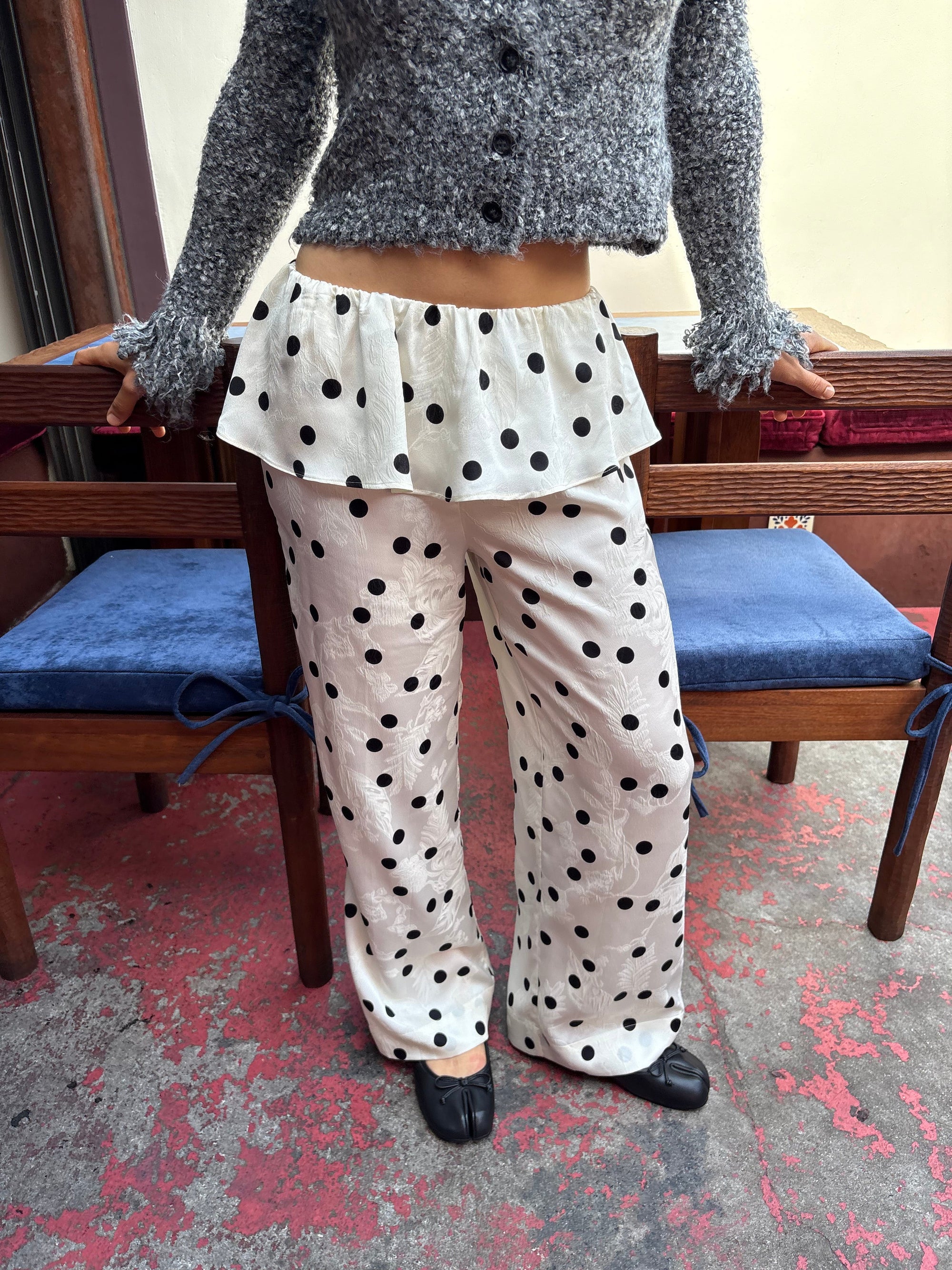 Lisa Says Gah - Renee Pant - White Dot -
