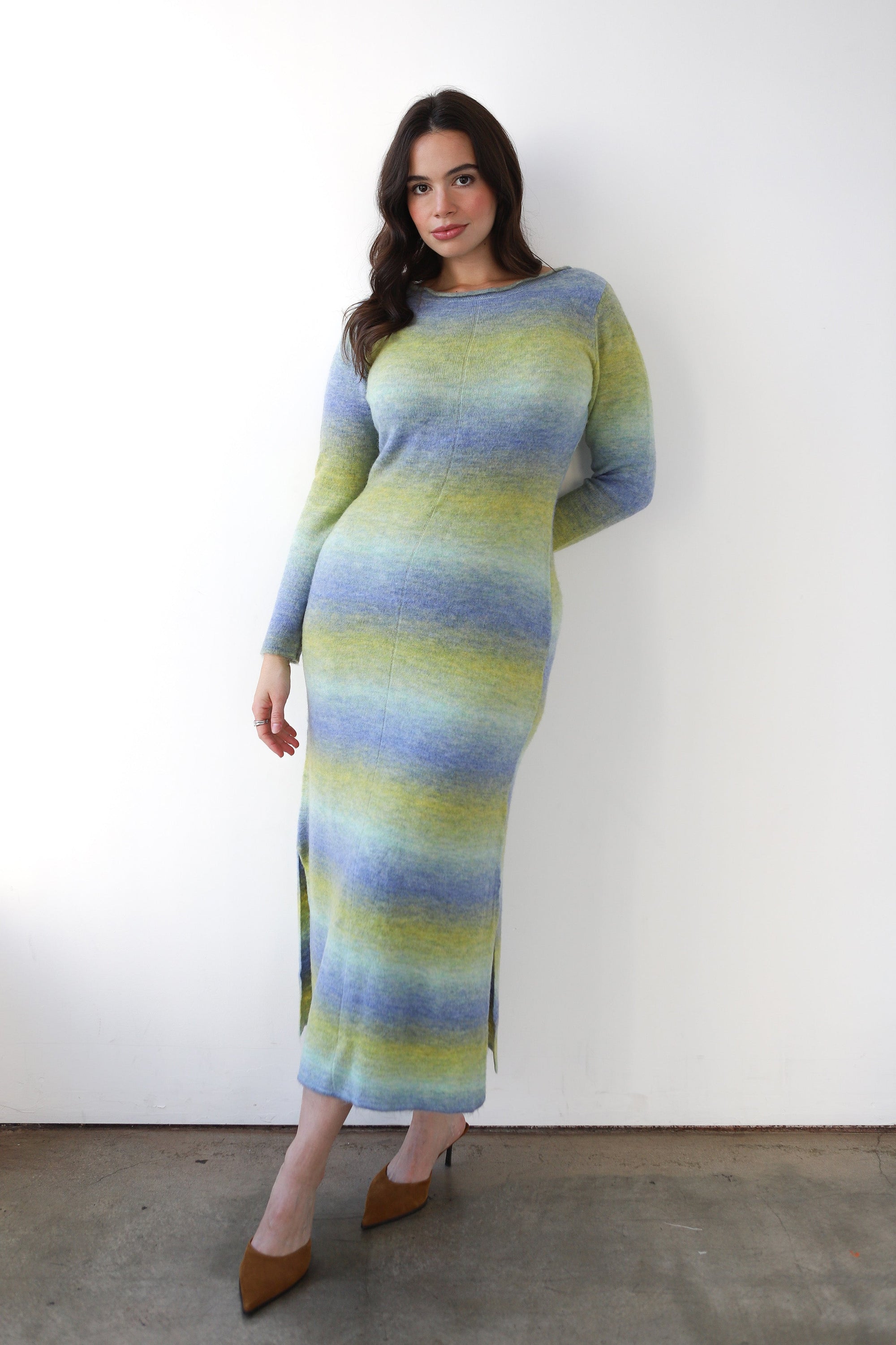gradient knitting dress Gradient knit dress, black to white