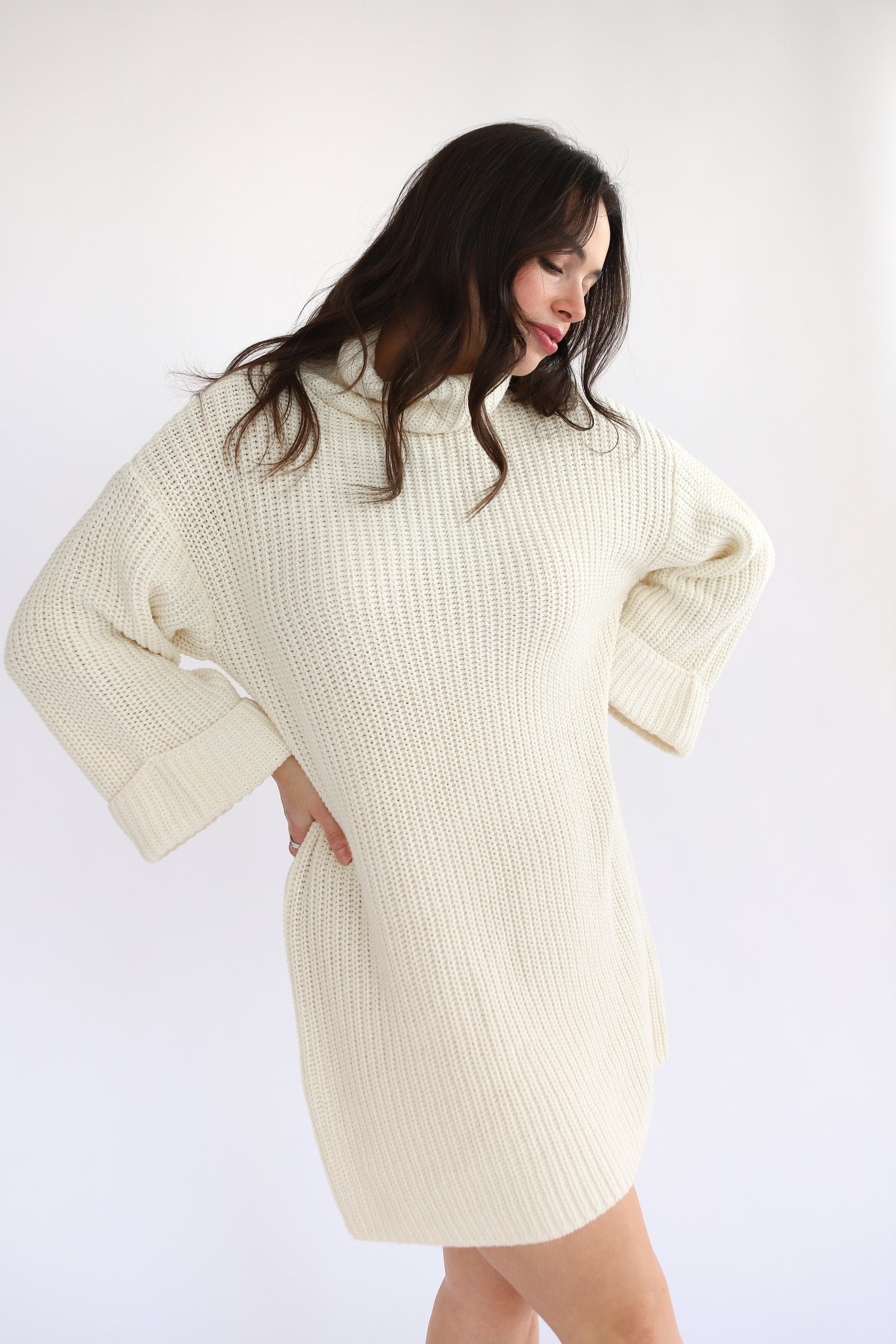 Callahan Knitwear - Baggy Turtleneck Mini Dress - Creme -