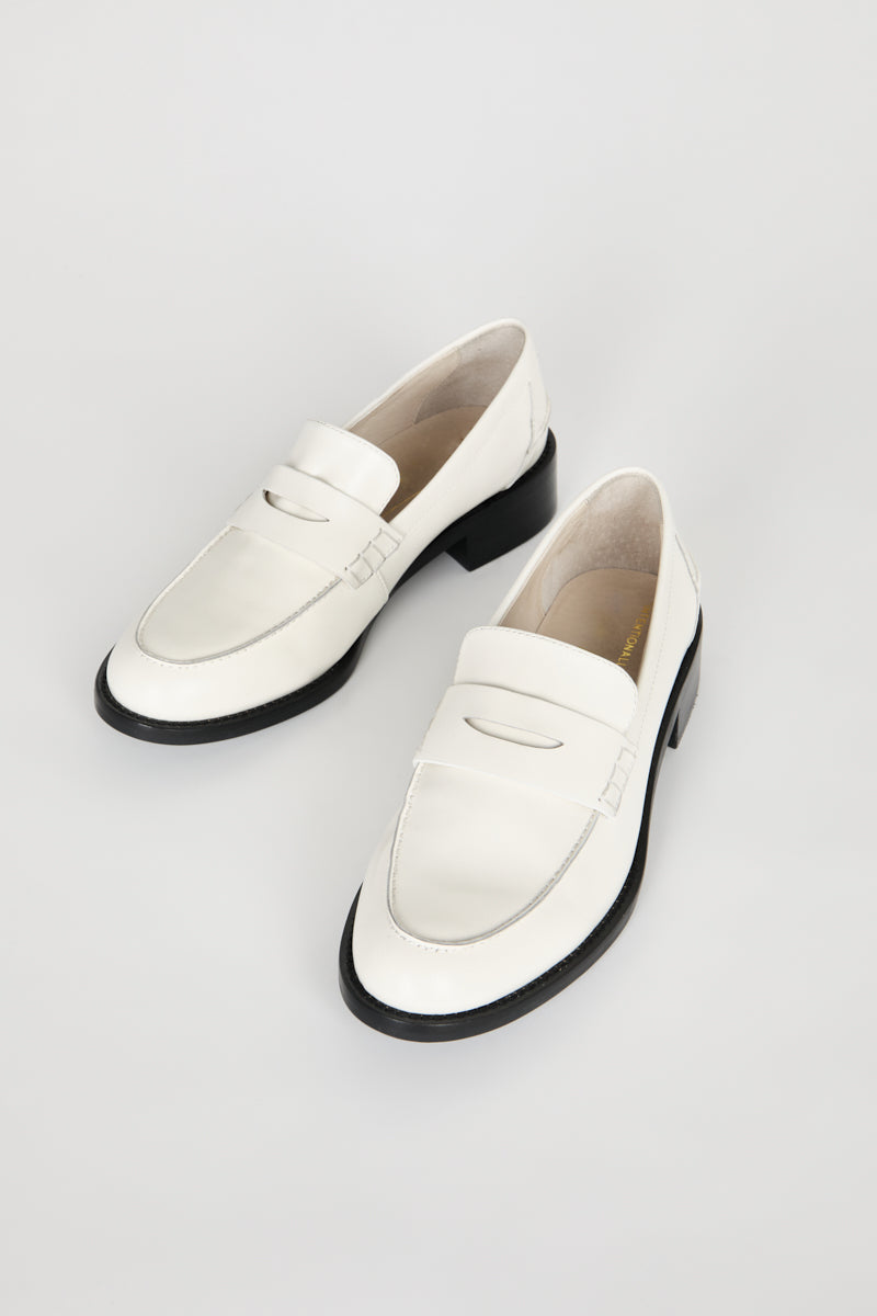 Intentionally Blank - Neighbor Loafer - CREAM BOX LEATHER