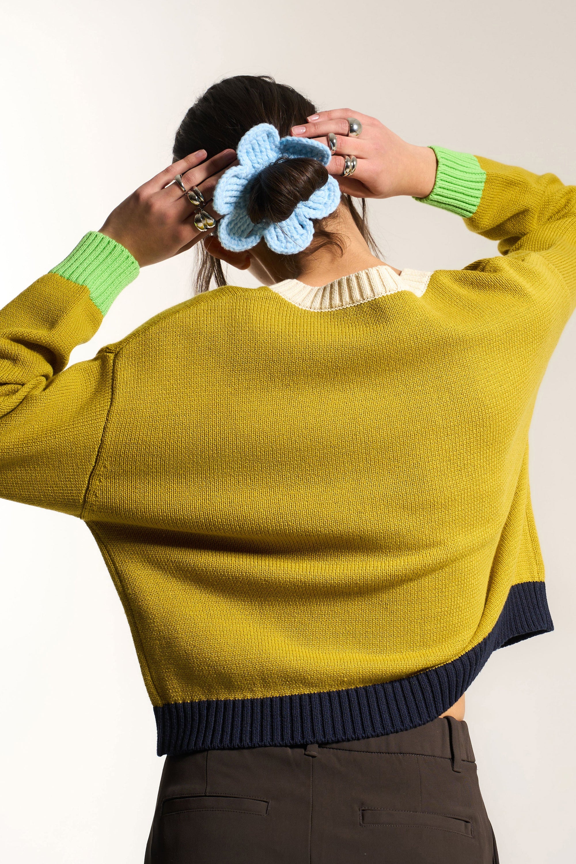 Callahan Knitwear - Bloom Handknitted Scrunchie - Sky -