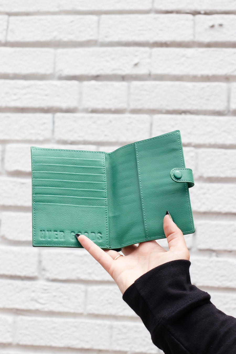 Traveler's Wallet - Green - offe market