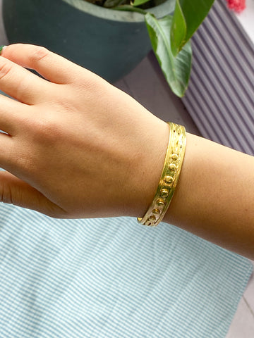 Gemma Cuff - Gold - offe market