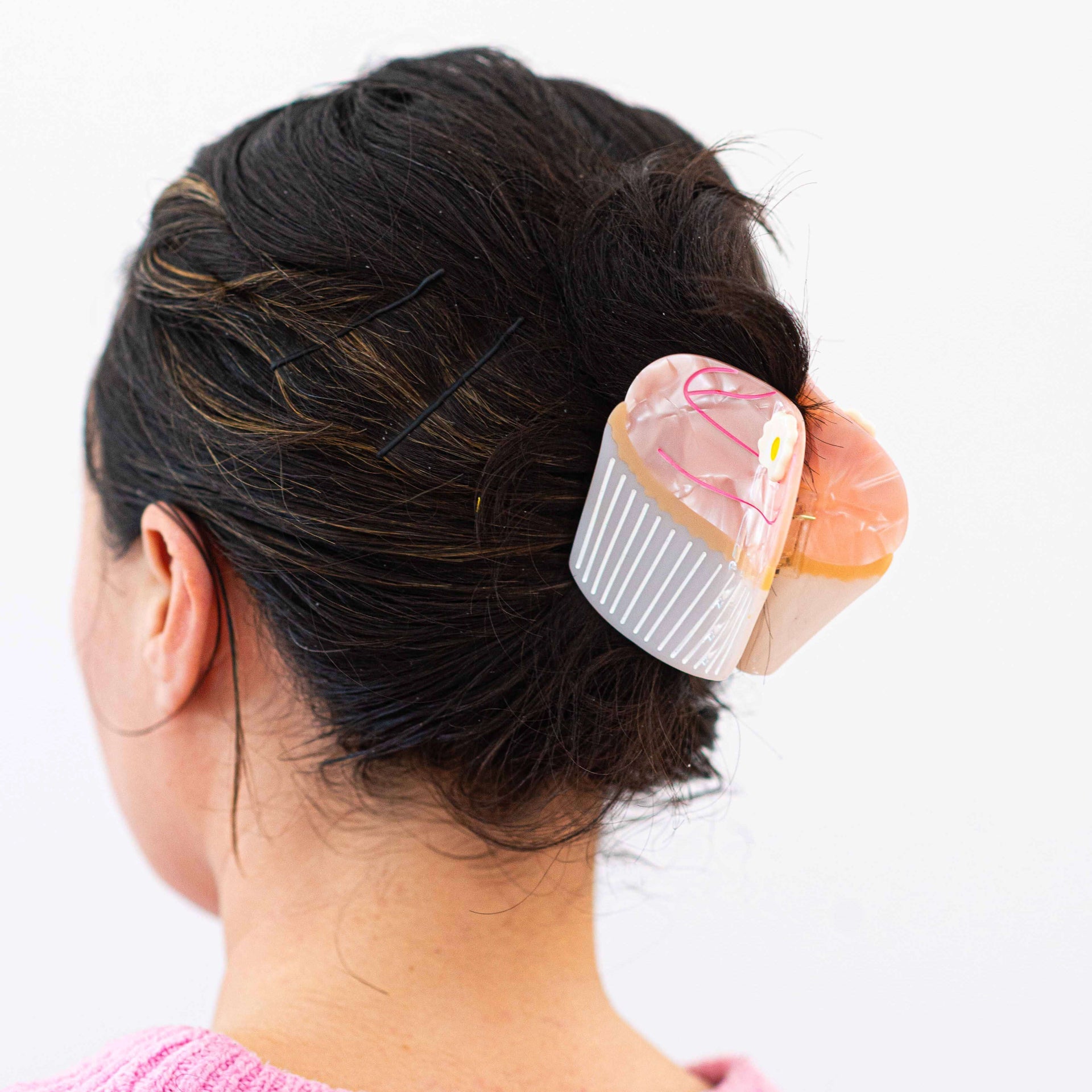 Jenny Lemons - Midi Carrie Cupcake Hair Claw Clip -