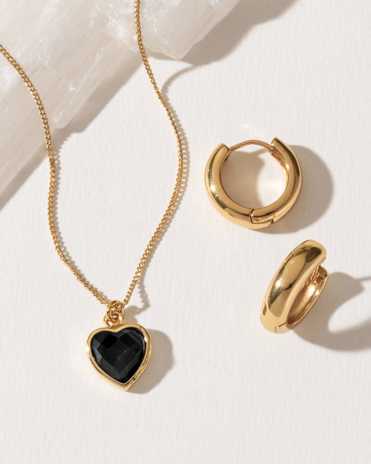 Luna Norte - Heart's Accelerated Necklace Huggie Set - Black Onyx