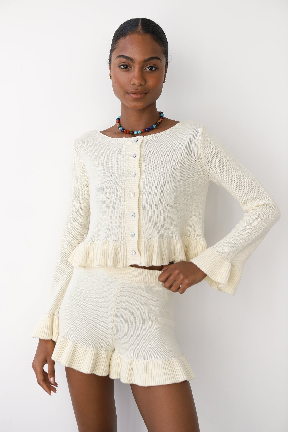 Lucia Short - Creme