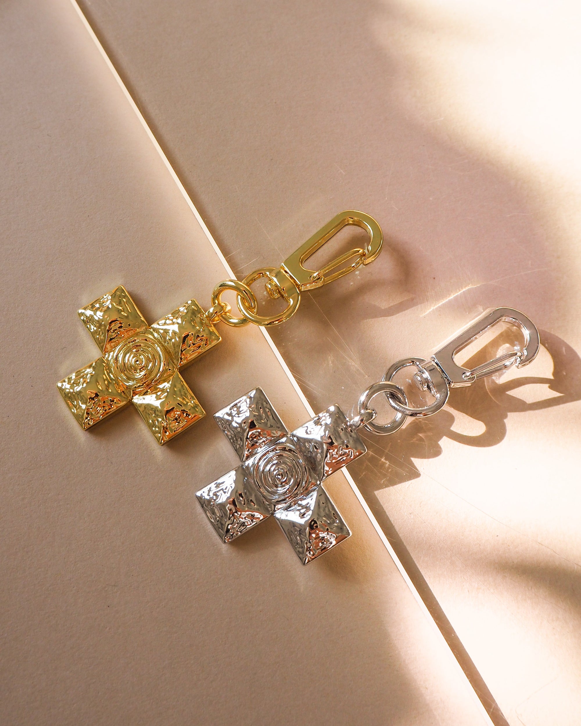 Luv Aj - Molten Cross Key Chain - Silver -