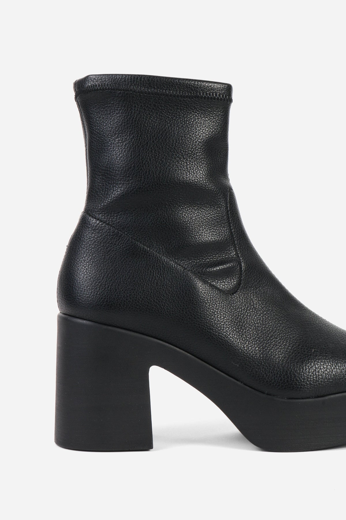 Intentionally Blank - Marlowe Vegan Platform Boot Black Sole -