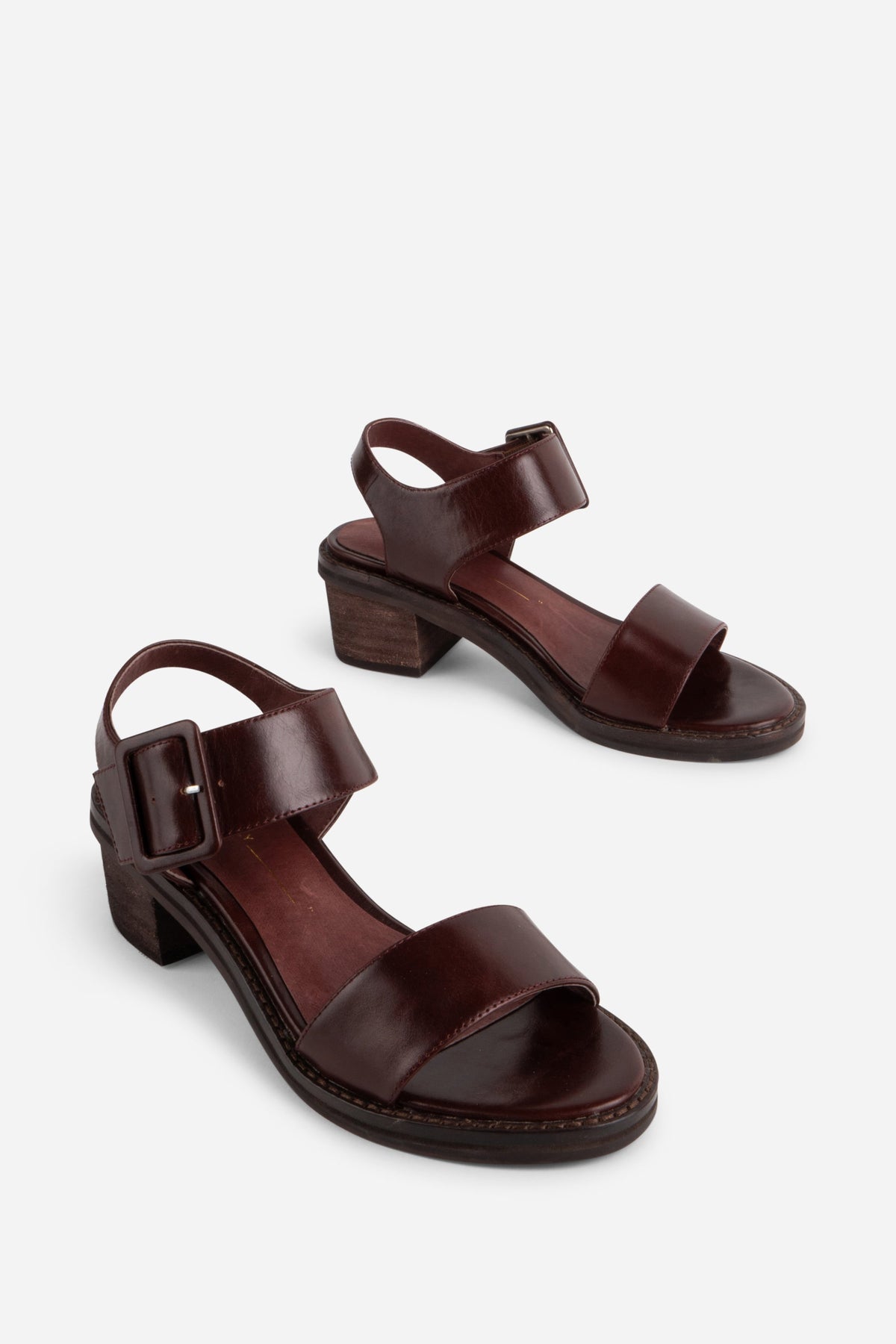 Intentionally Blank - Mazzy Stacked Heel City Sandal - MAROON OILED BOX LEATHER