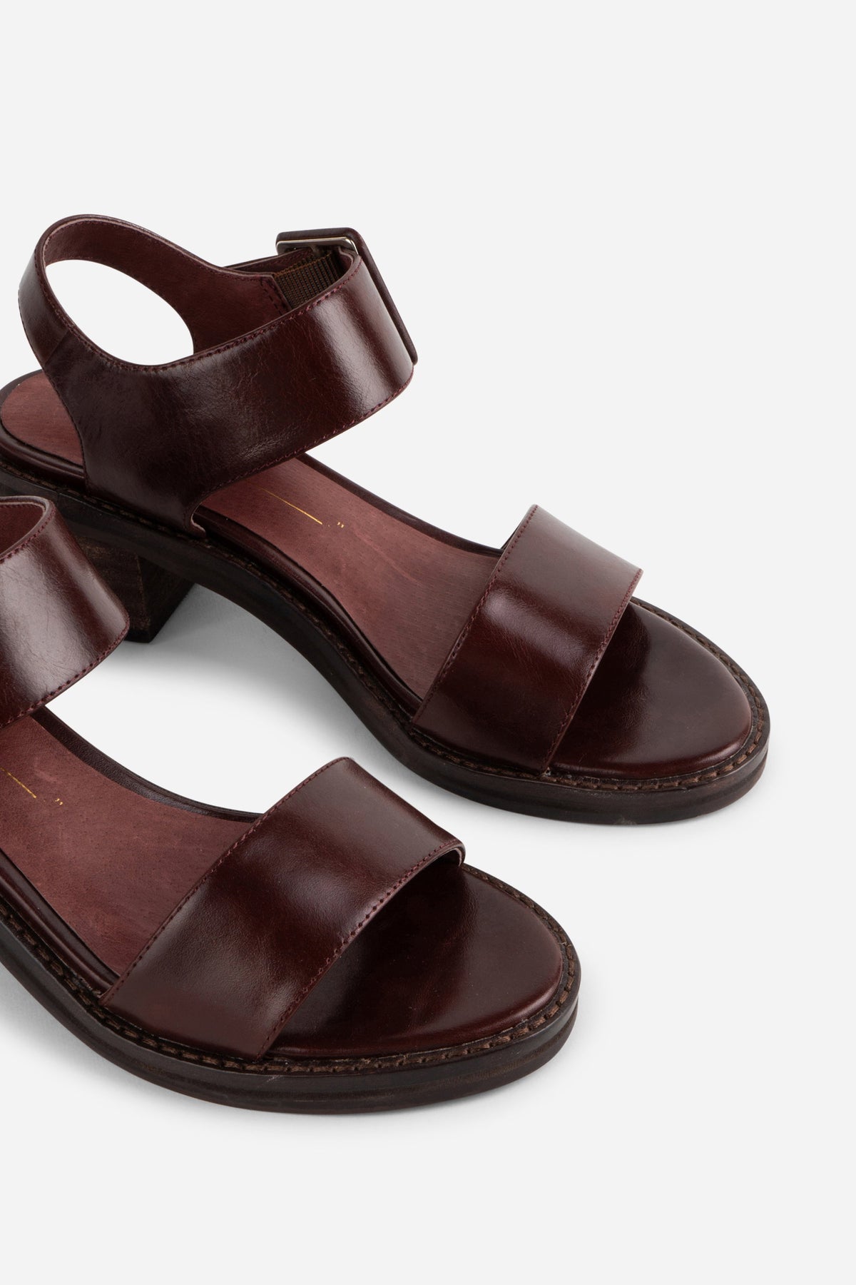 Intentionally Blank - Mazzy Stacked Heel City Sandal -
