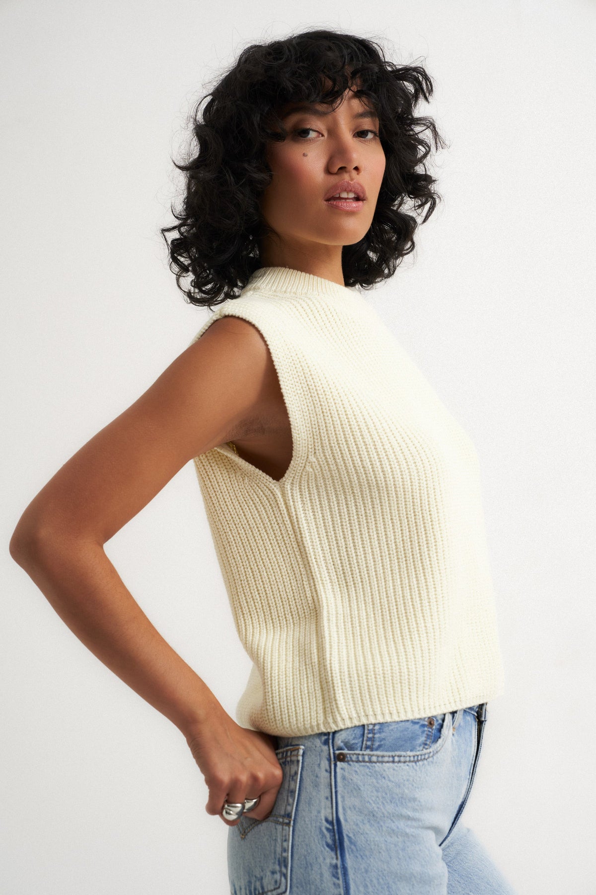 Callahan Knitwear - The Muscle Tee - Creme -
