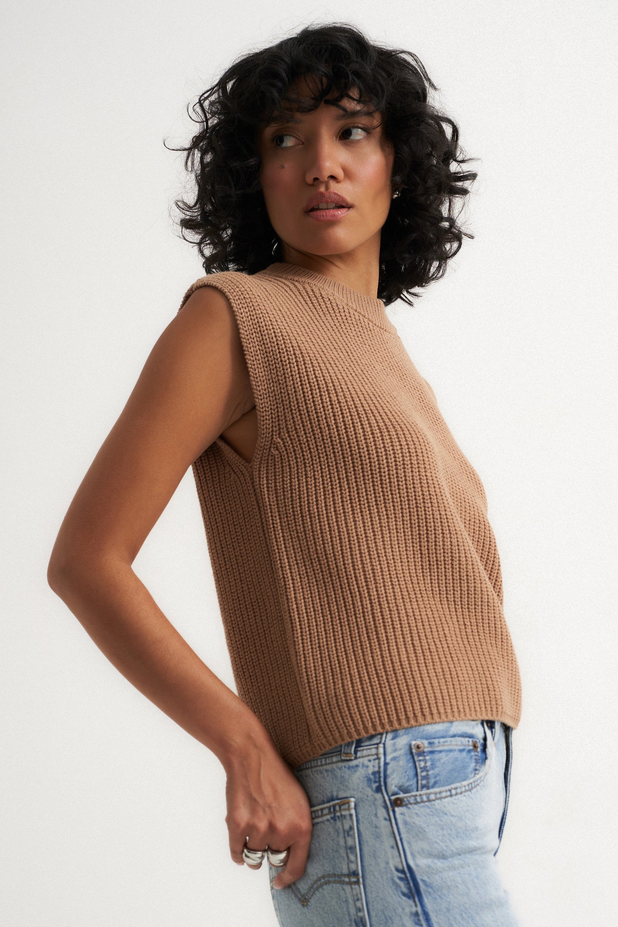Callahan Knitwear - The Muscle Tee - Camel -