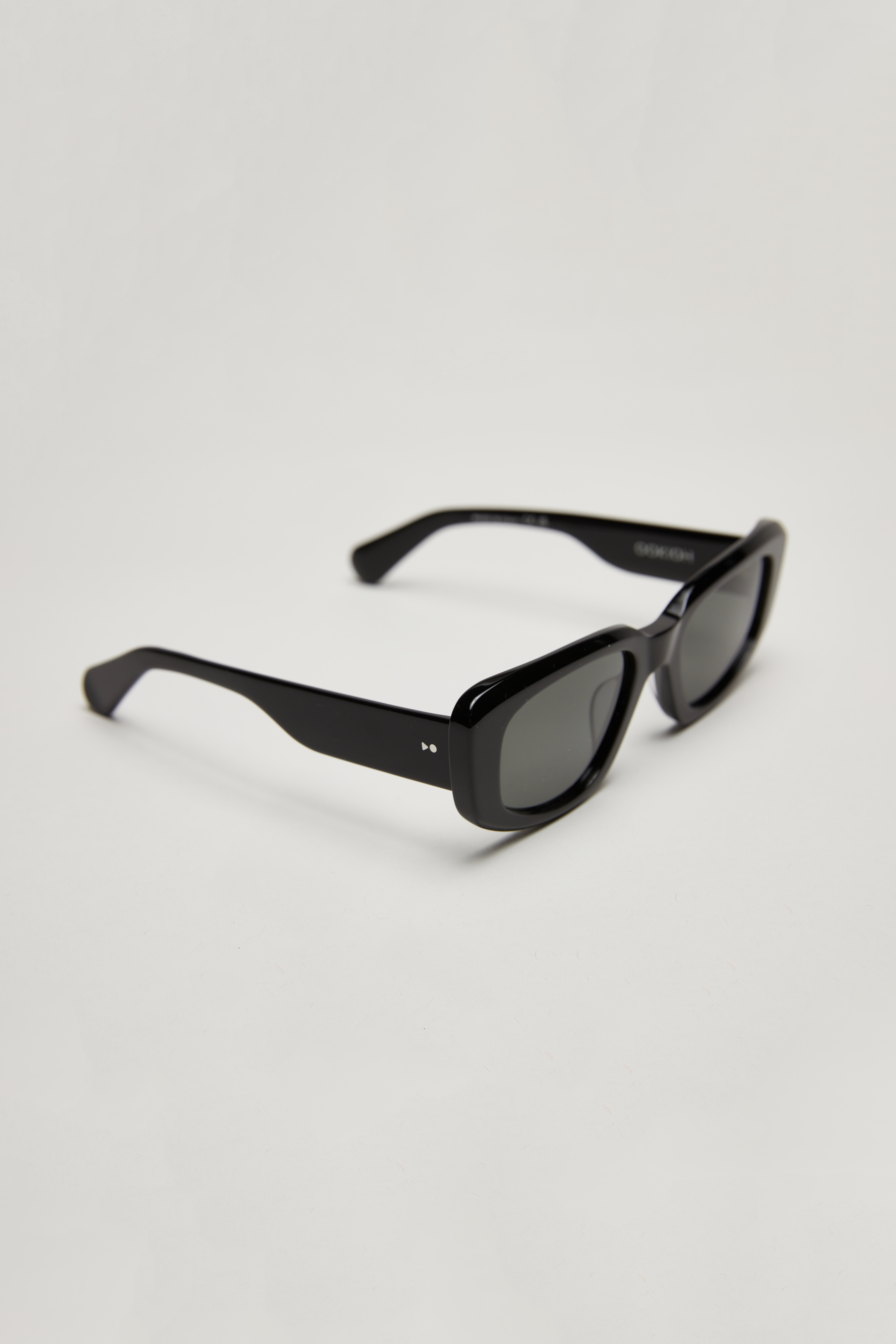 Madeira Sunglasses - Obsidian
