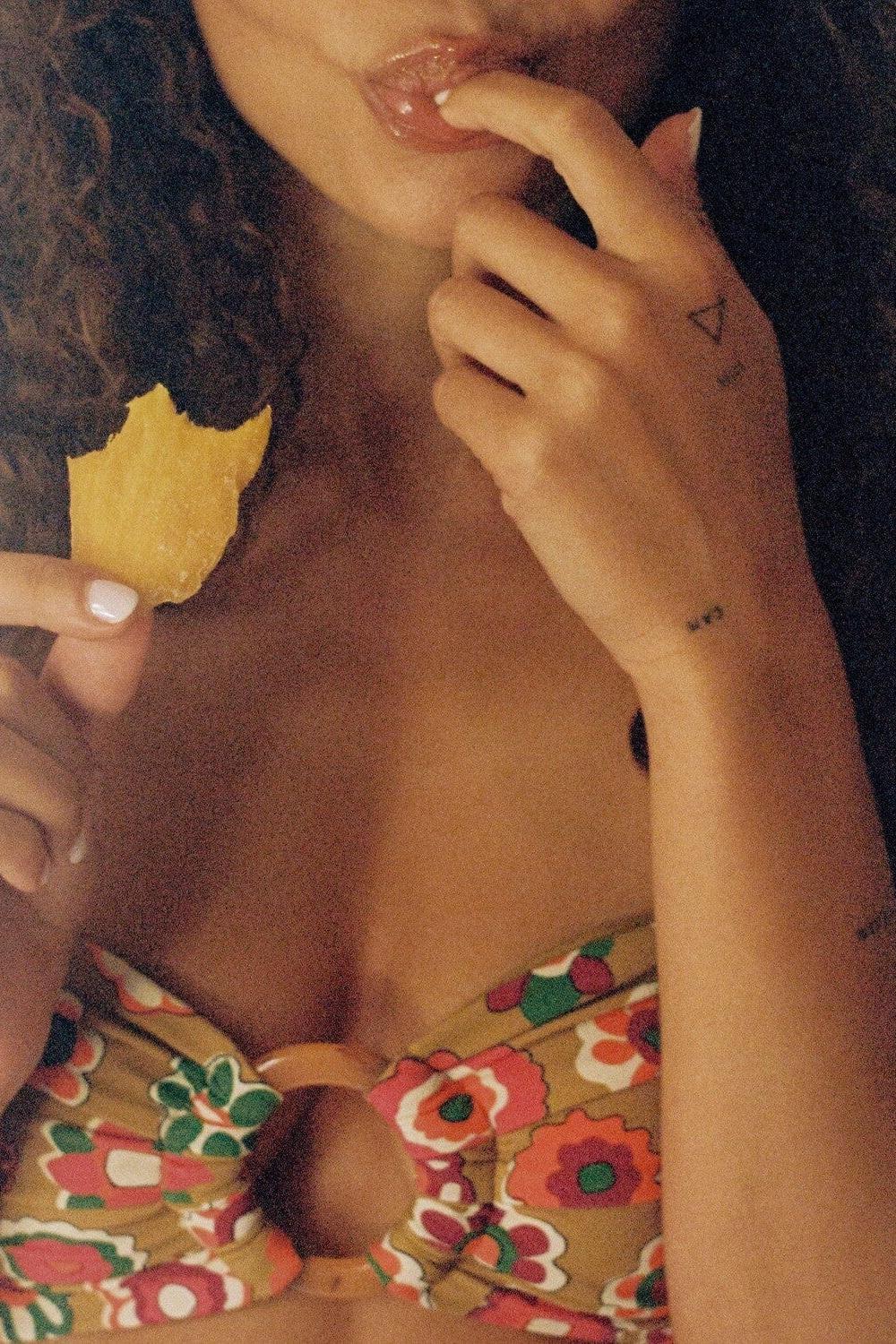 Montce - Mazzy Floral Tori Ties Bandeau Bikini Top -