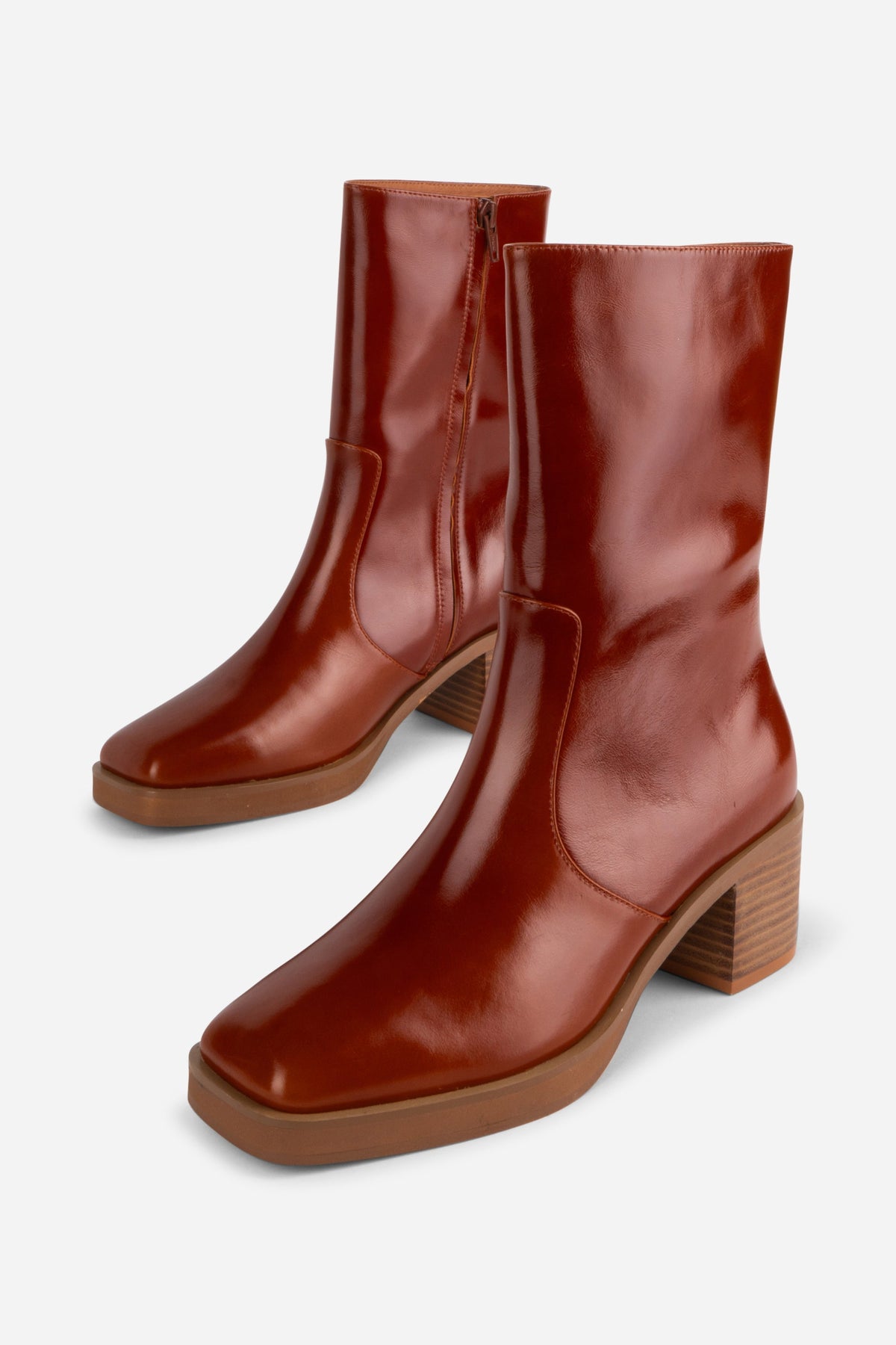 Intentionally Blank - Norfolk Stacked Heel Ankle Boot - COGNAC LEATHER