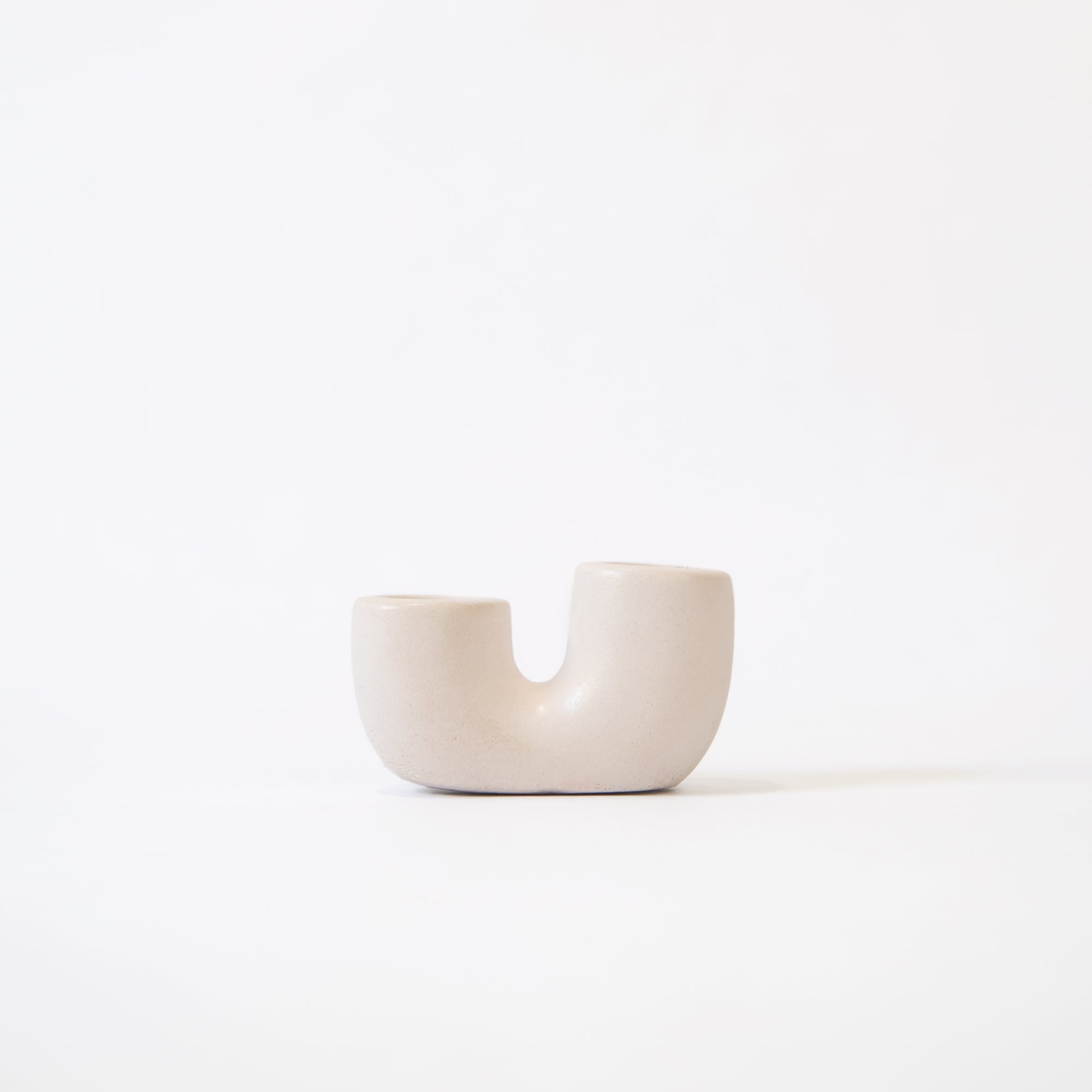 Casa Amarosa - Nordic U Shaped Candle Holder - Ivory -