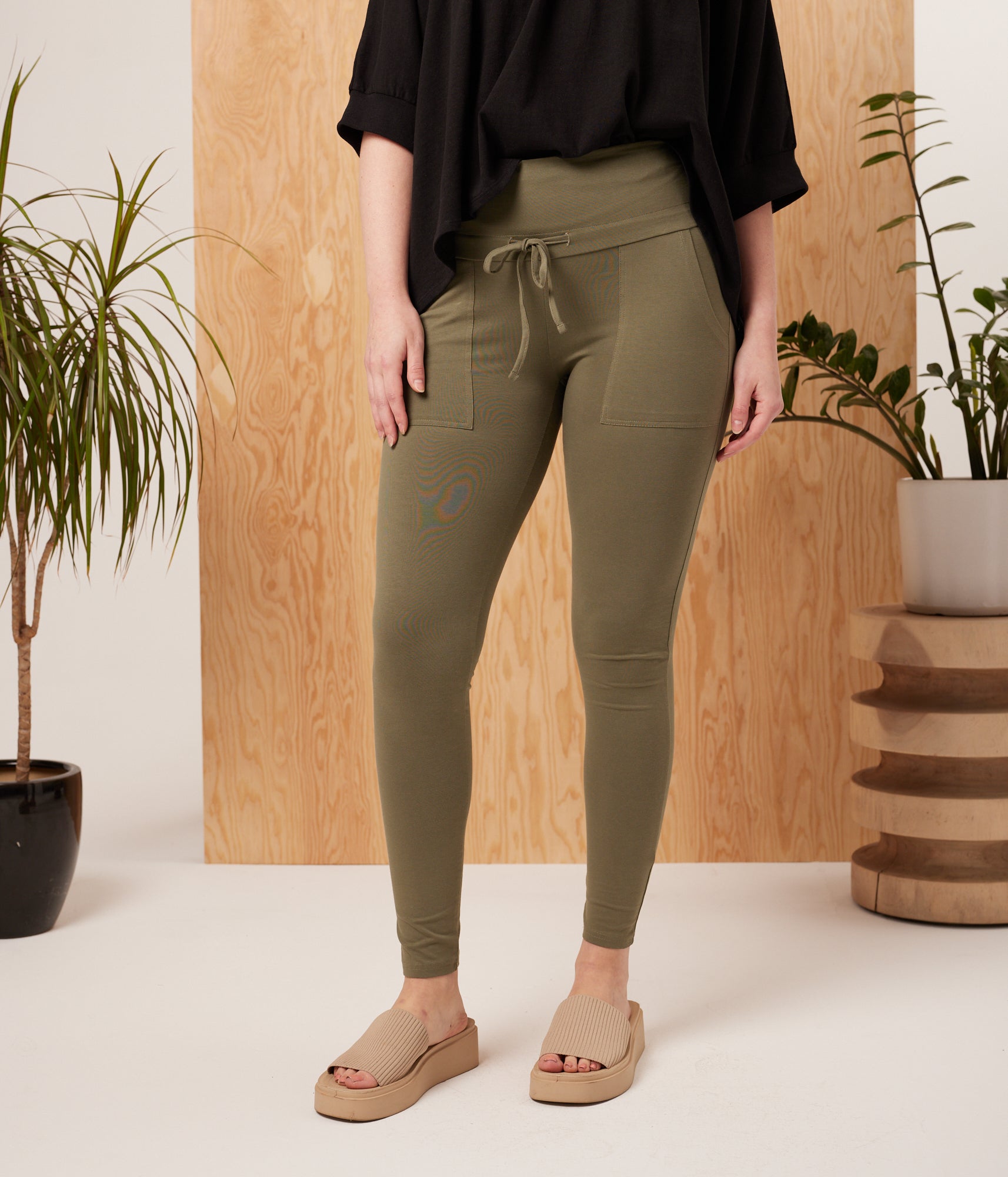 Known Supply - Olympia Leggings - Army -
