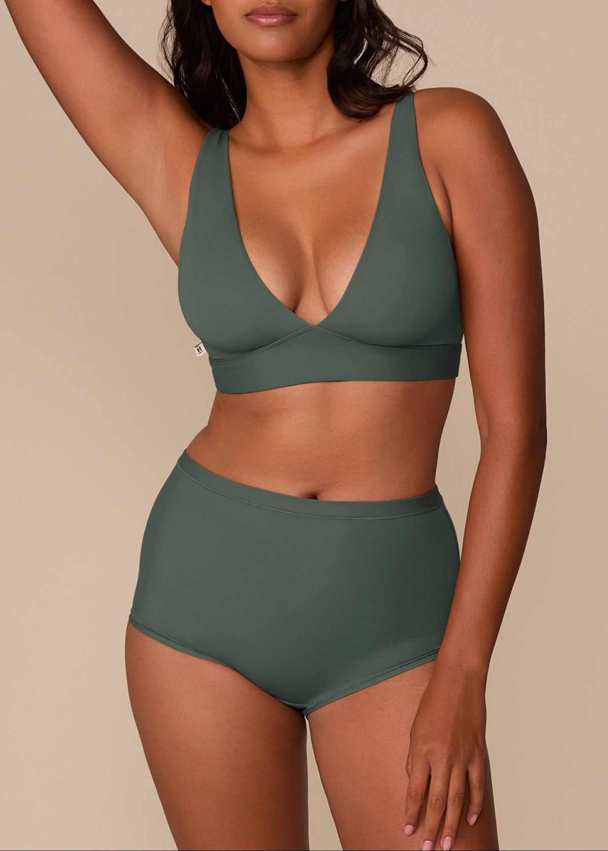 Harper Wilde - Bliss Plunge Adjustable Bralette - Fir -
