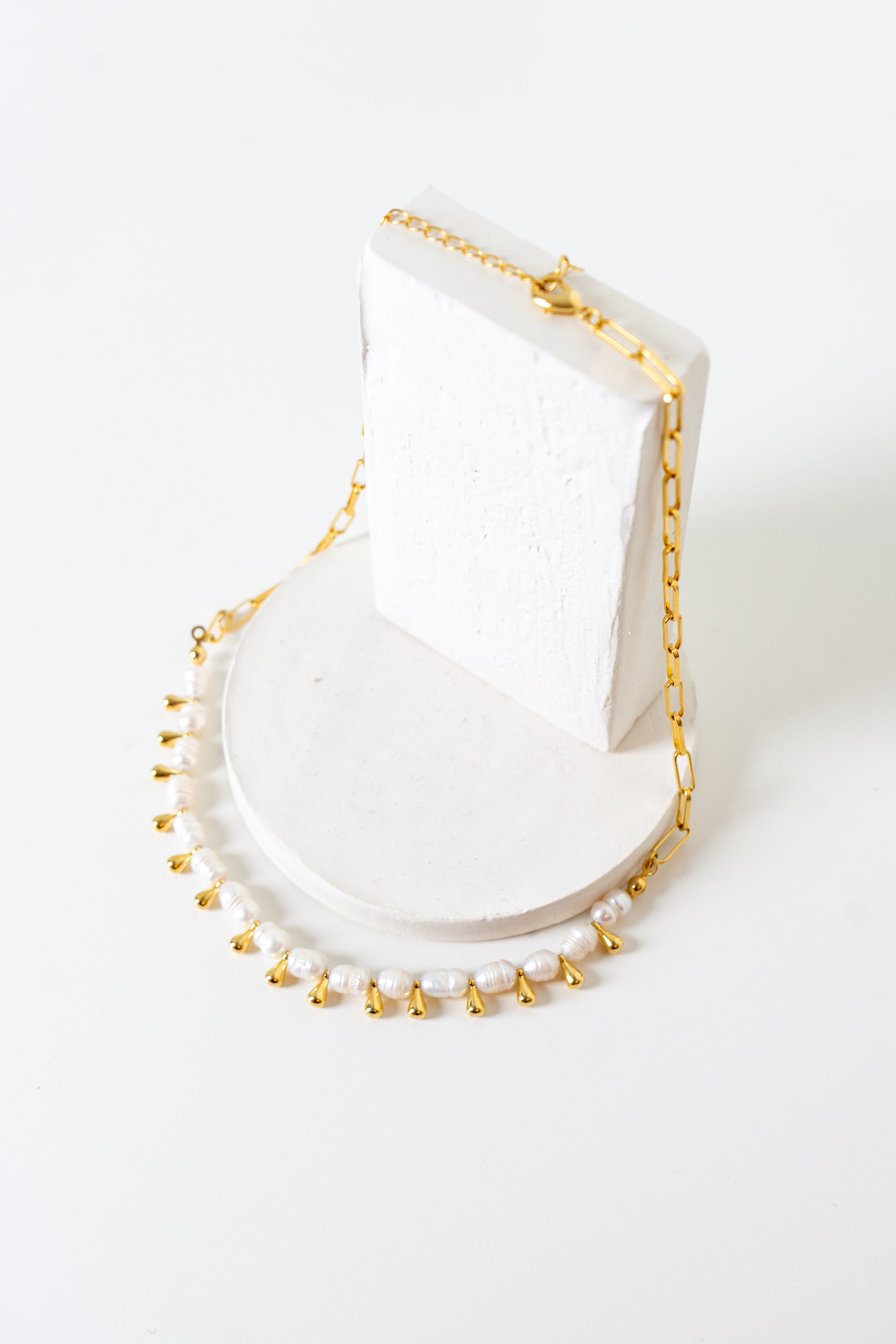 Pearl Next Door Necklace