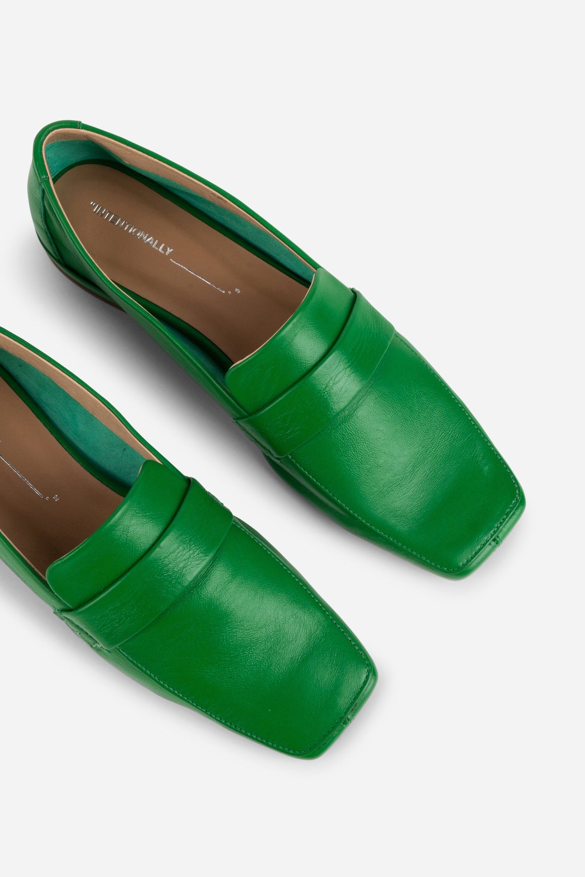 Intentionally Blank - Pinky Loafer -