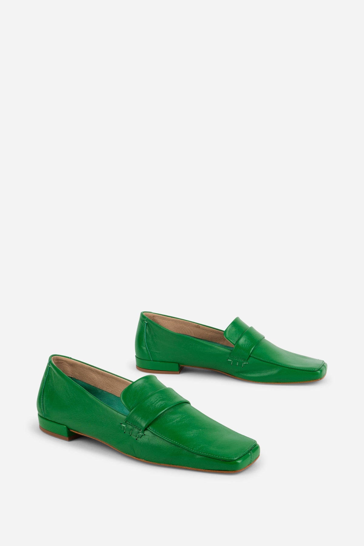 Intentionally Blank - Pinky Loafer -