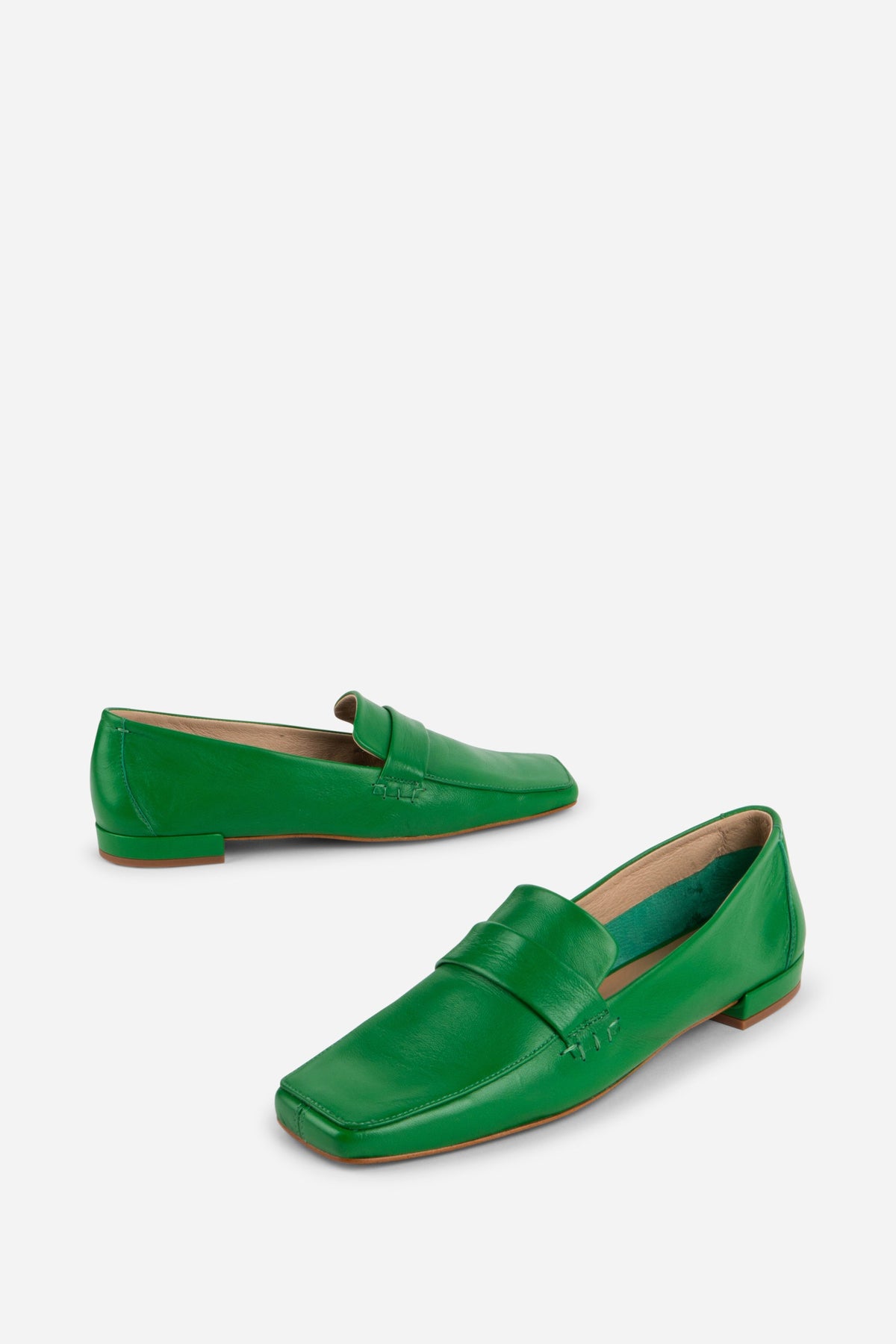 Intentionally Blank - Pinky Loafer - GRASS LEATHER