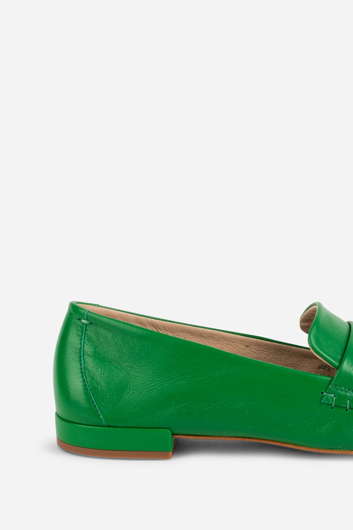 Intentionally Blank - Pinky Loafer -
