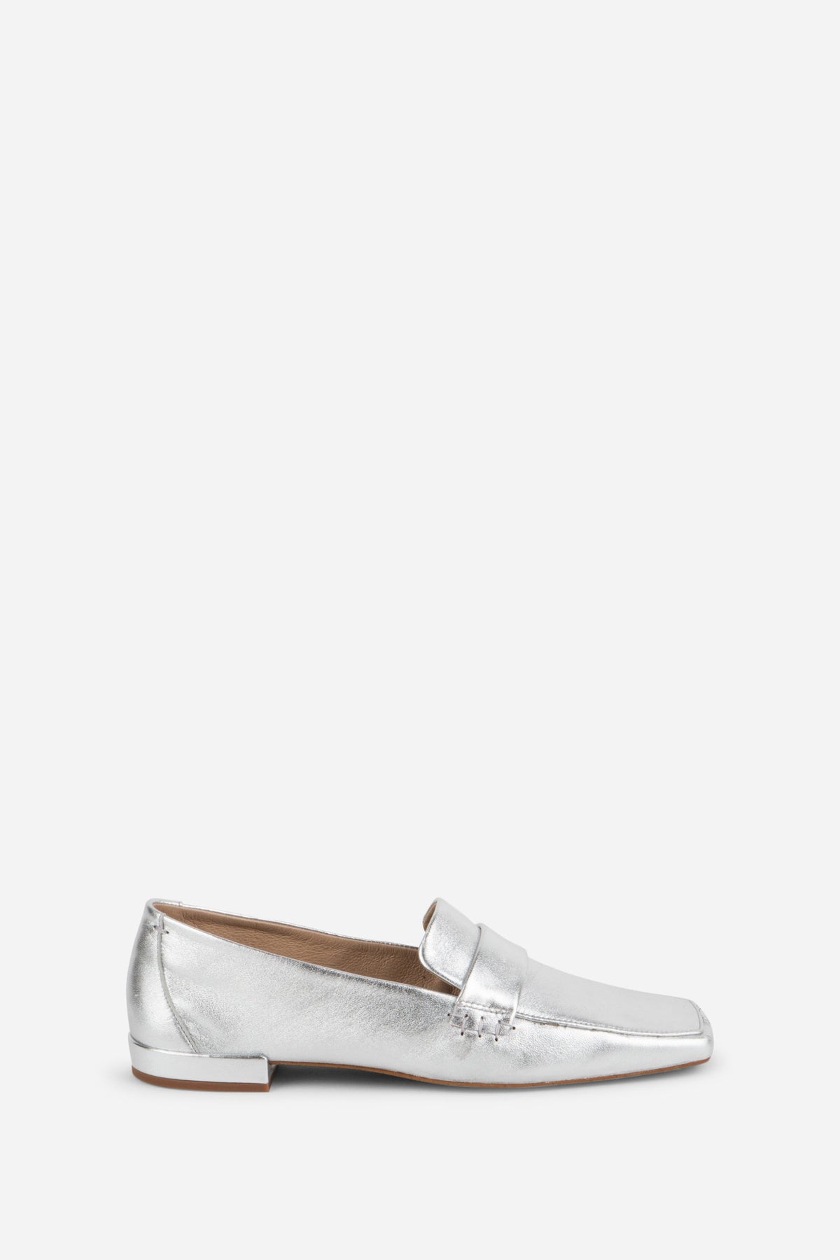 Intentionally Blank - Pinky Loafer -