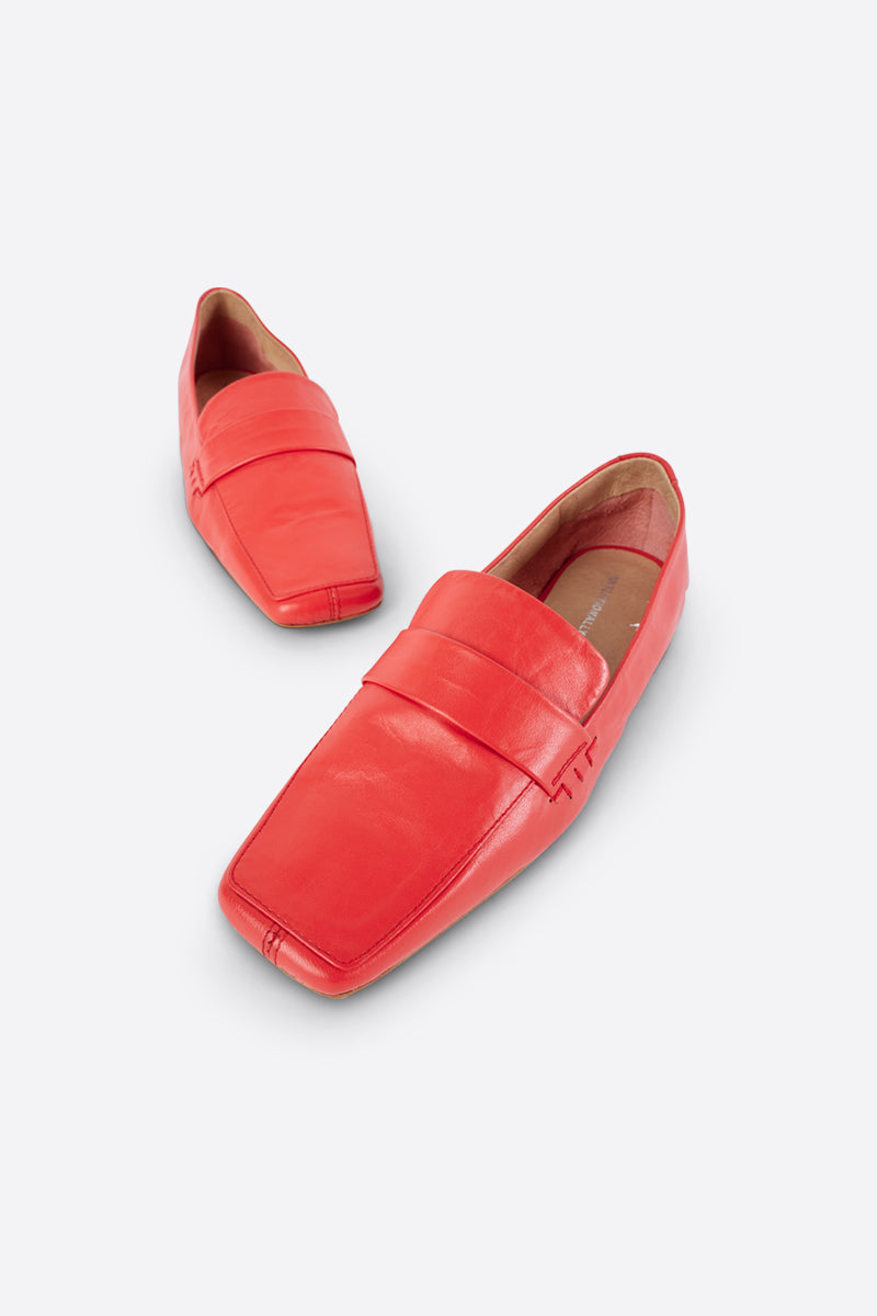 Intentionally Blank - Pinky Loafer - CHERRY LEATHER