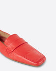 Intentionally Blank - Pinky Loafer -