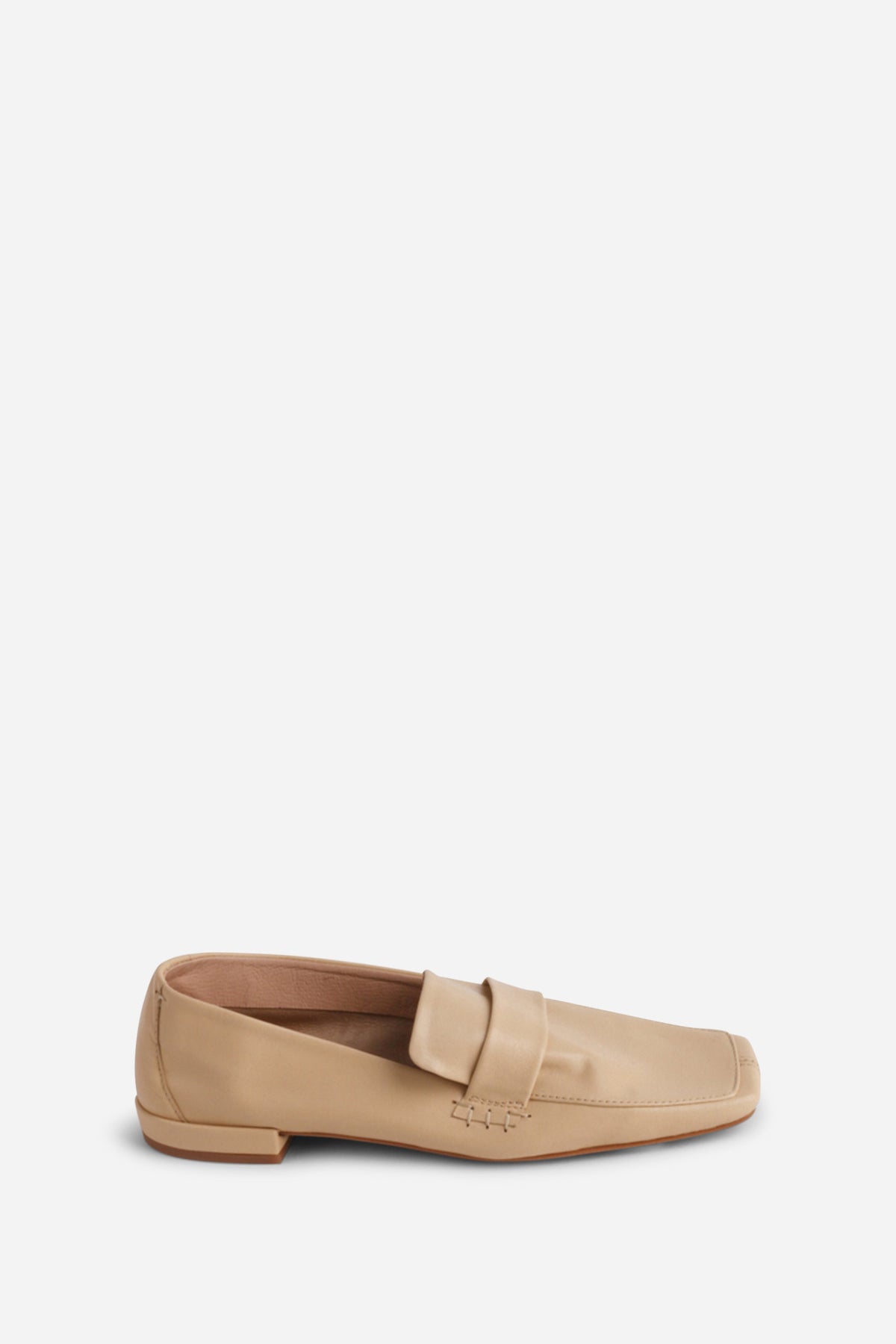 Intentionally Blank - Pinky Loafer -