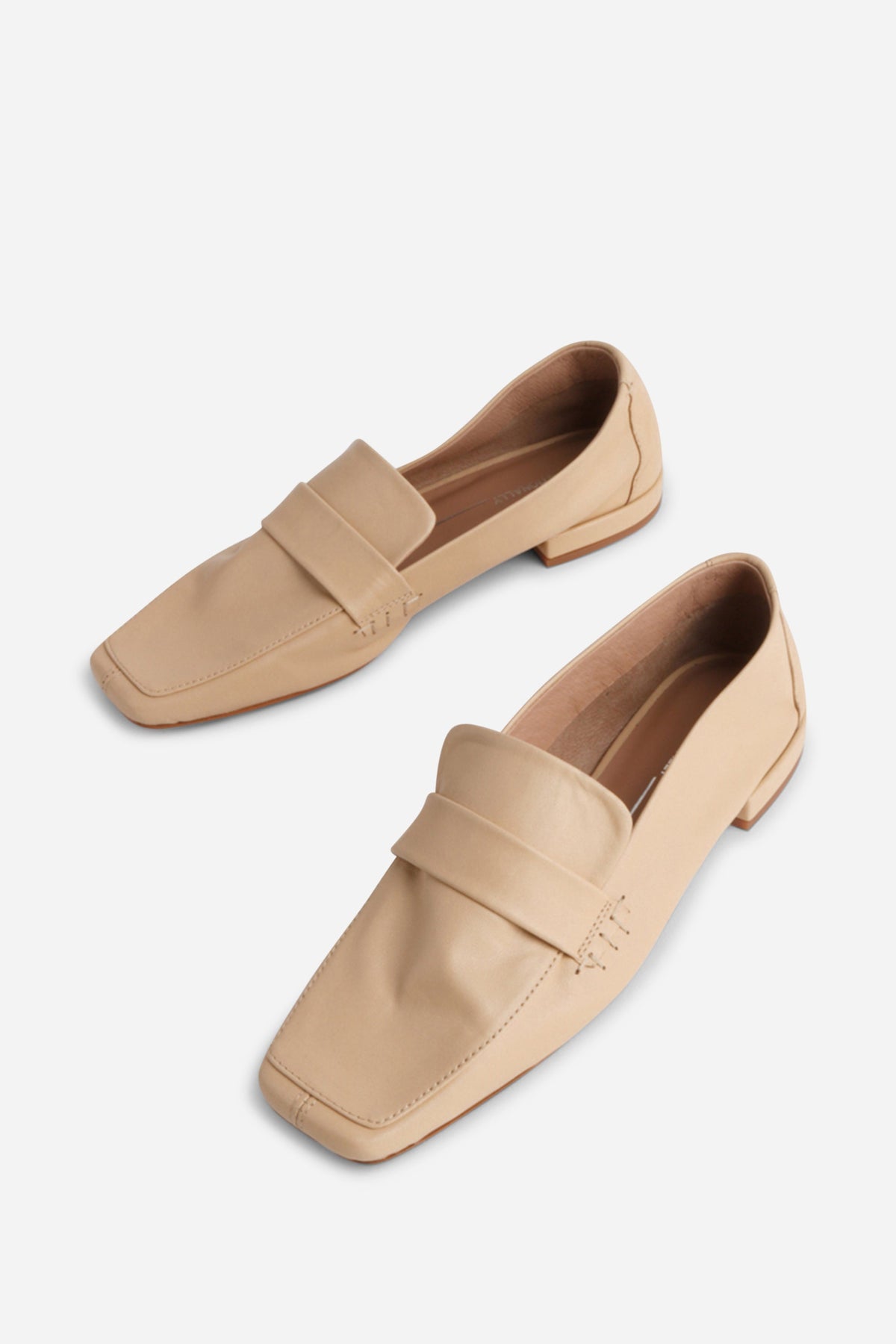 Intentionally Blank - Pinky Loafer - OATMILK LEATHER