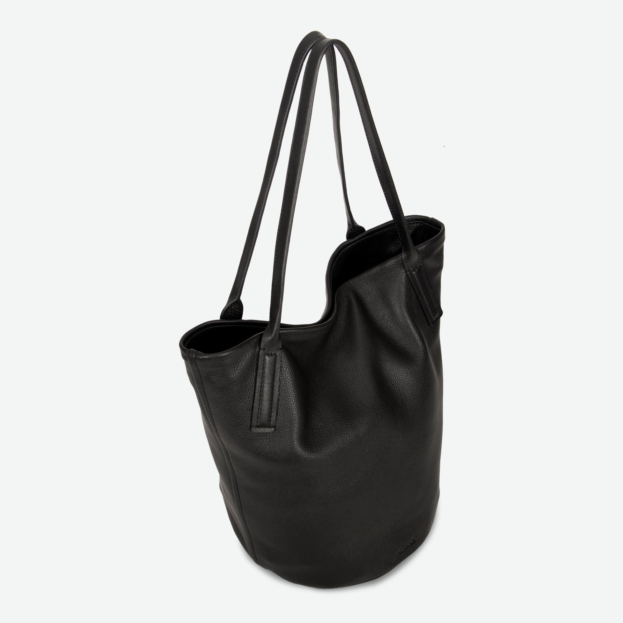 Per Lei New York - Waverly Bucket Tote - Black -