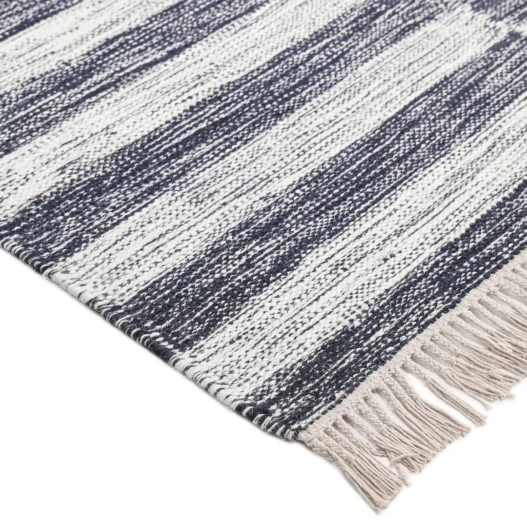 Solo Rugs - Louella Hand Woven Contemporary Flatweave Area Rug -