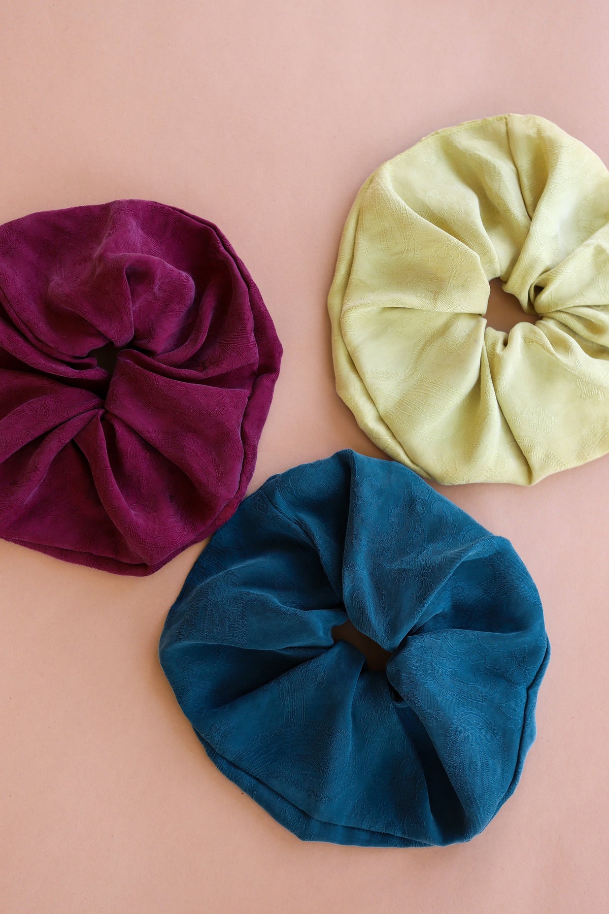 The Big Scrunchie - Tomatillo