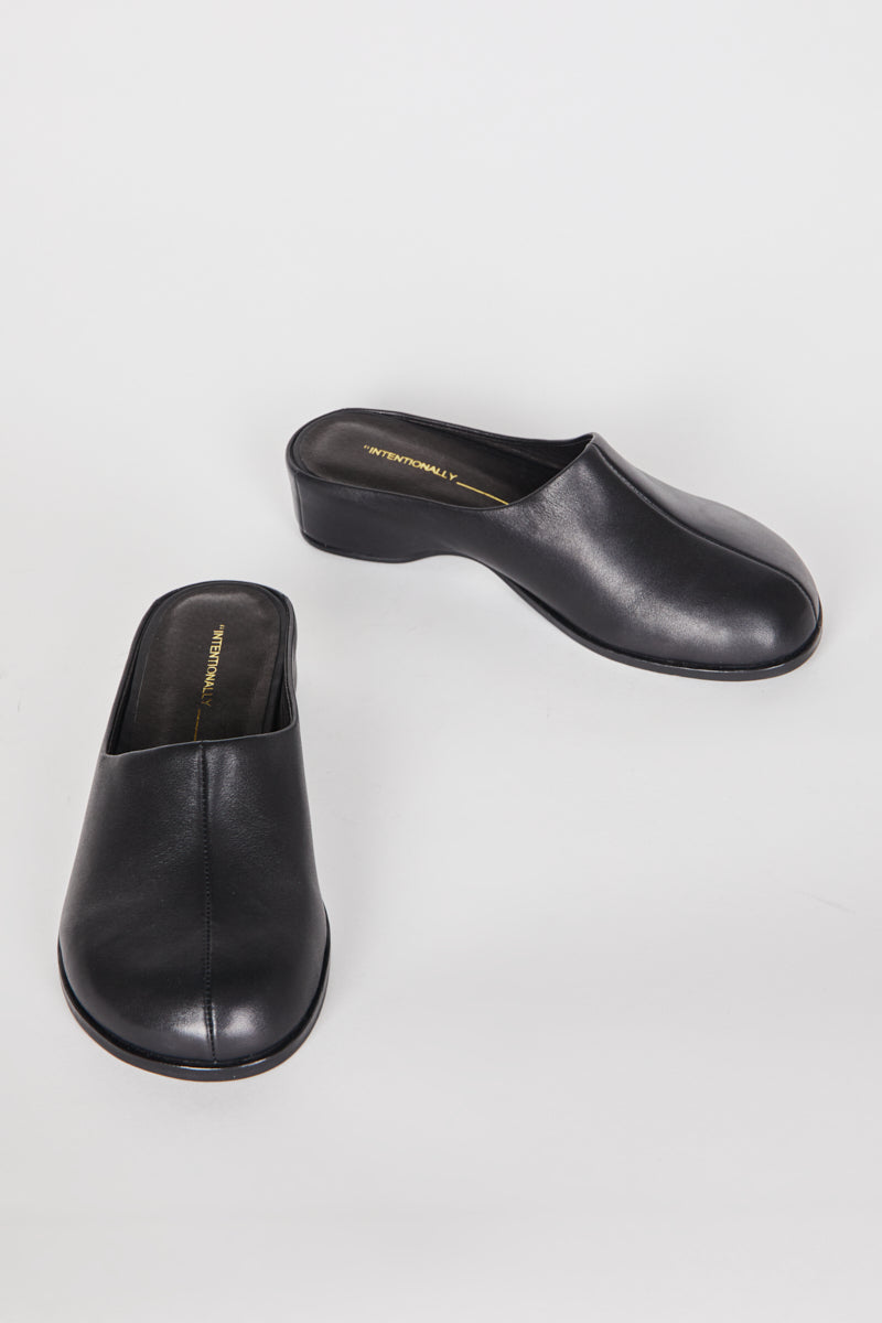 Shift Leather Bubble Clog