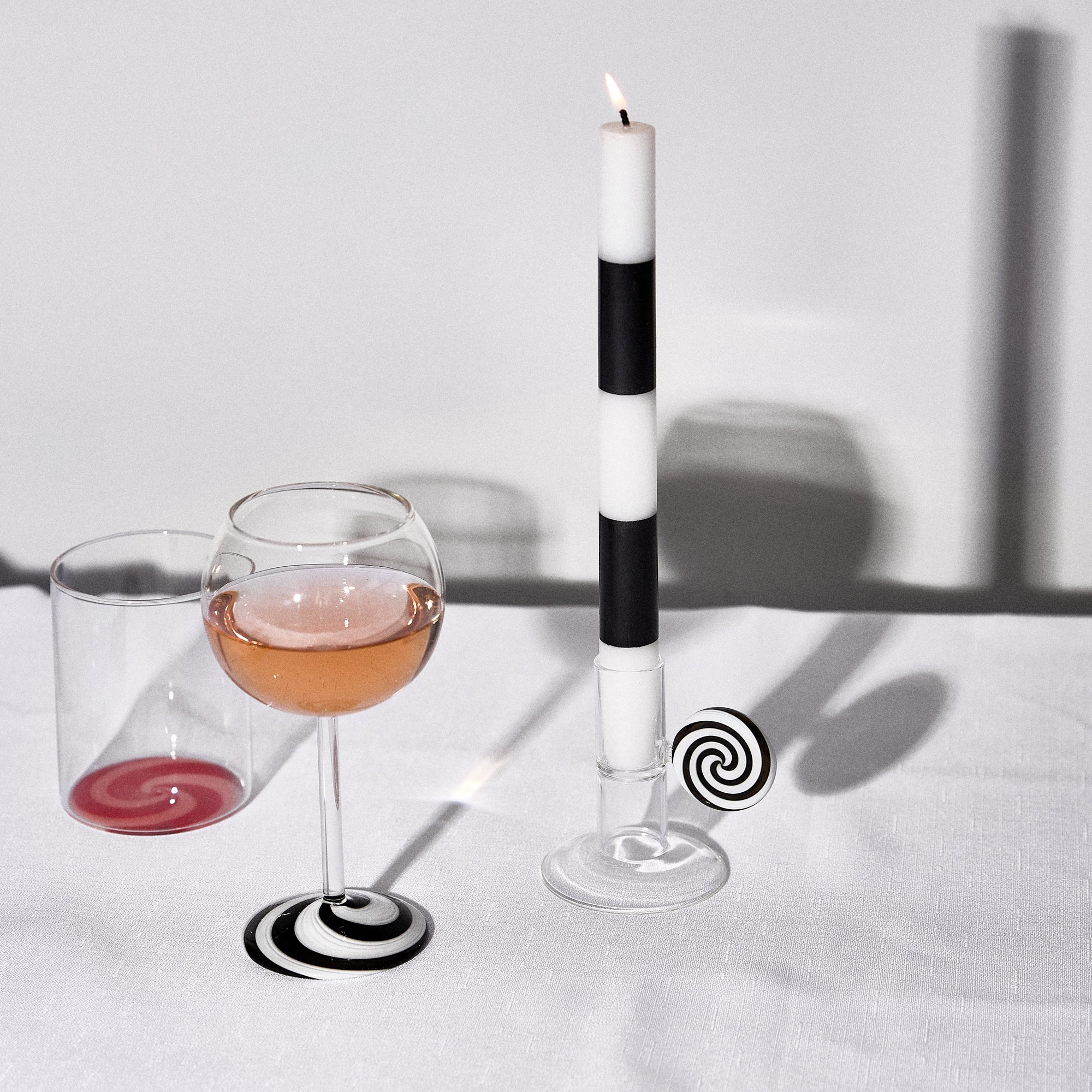 Fazeek - Swirl Candle Holder - Black/White -