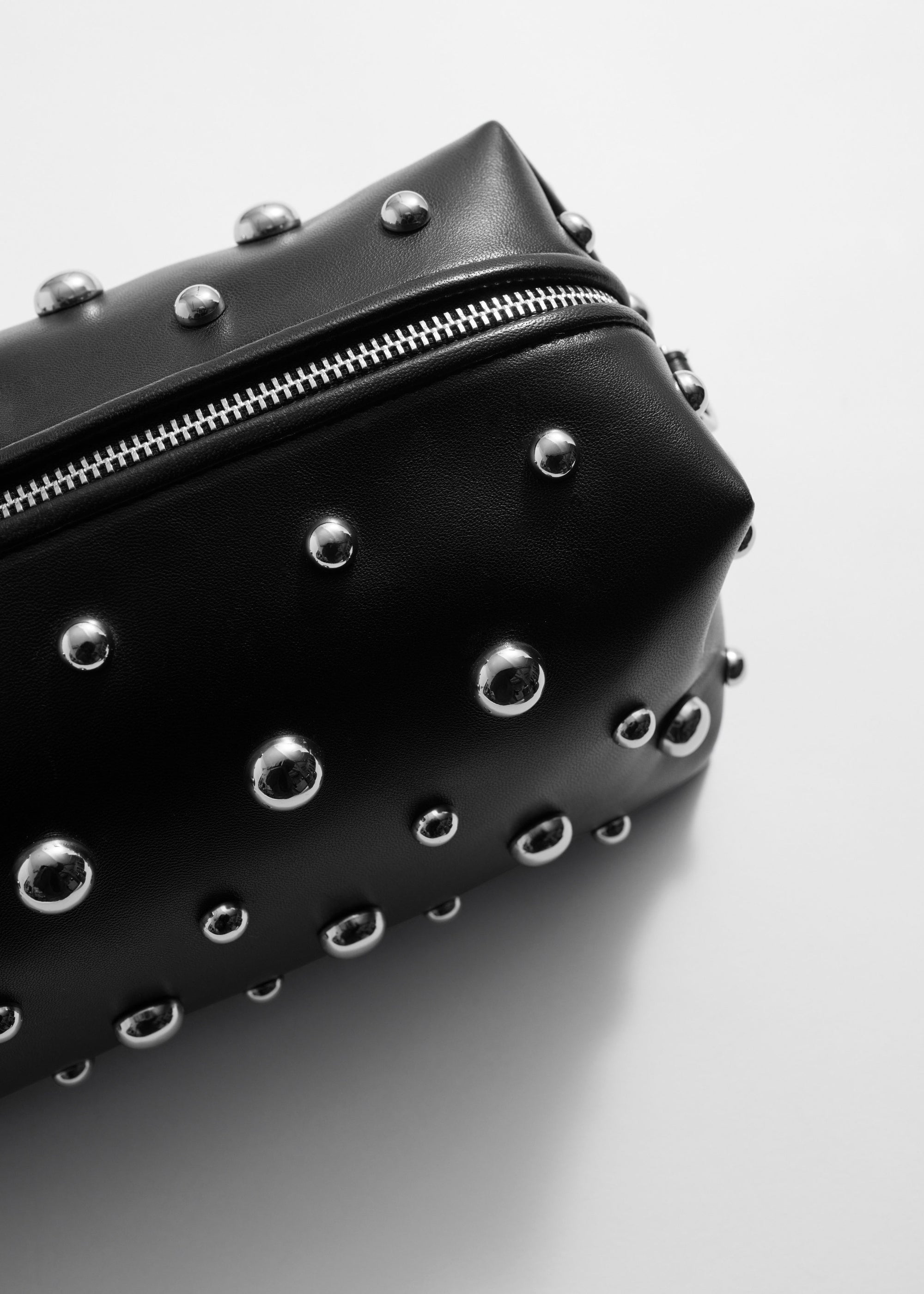 & Other Stories - Bardot Clutch Studs - Black -