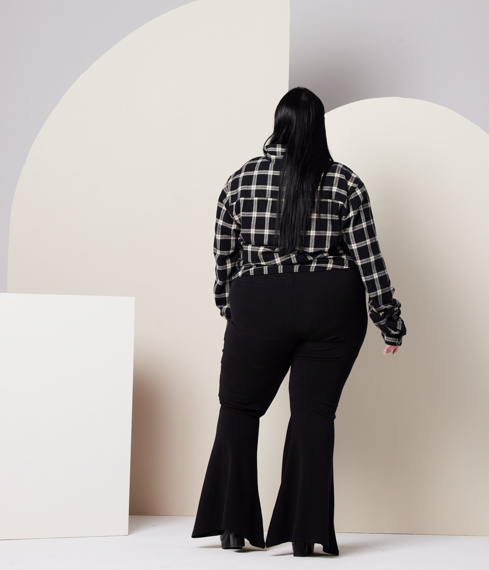 Known Supply - Shiloh Flannel - Black/Taupe Plaid -