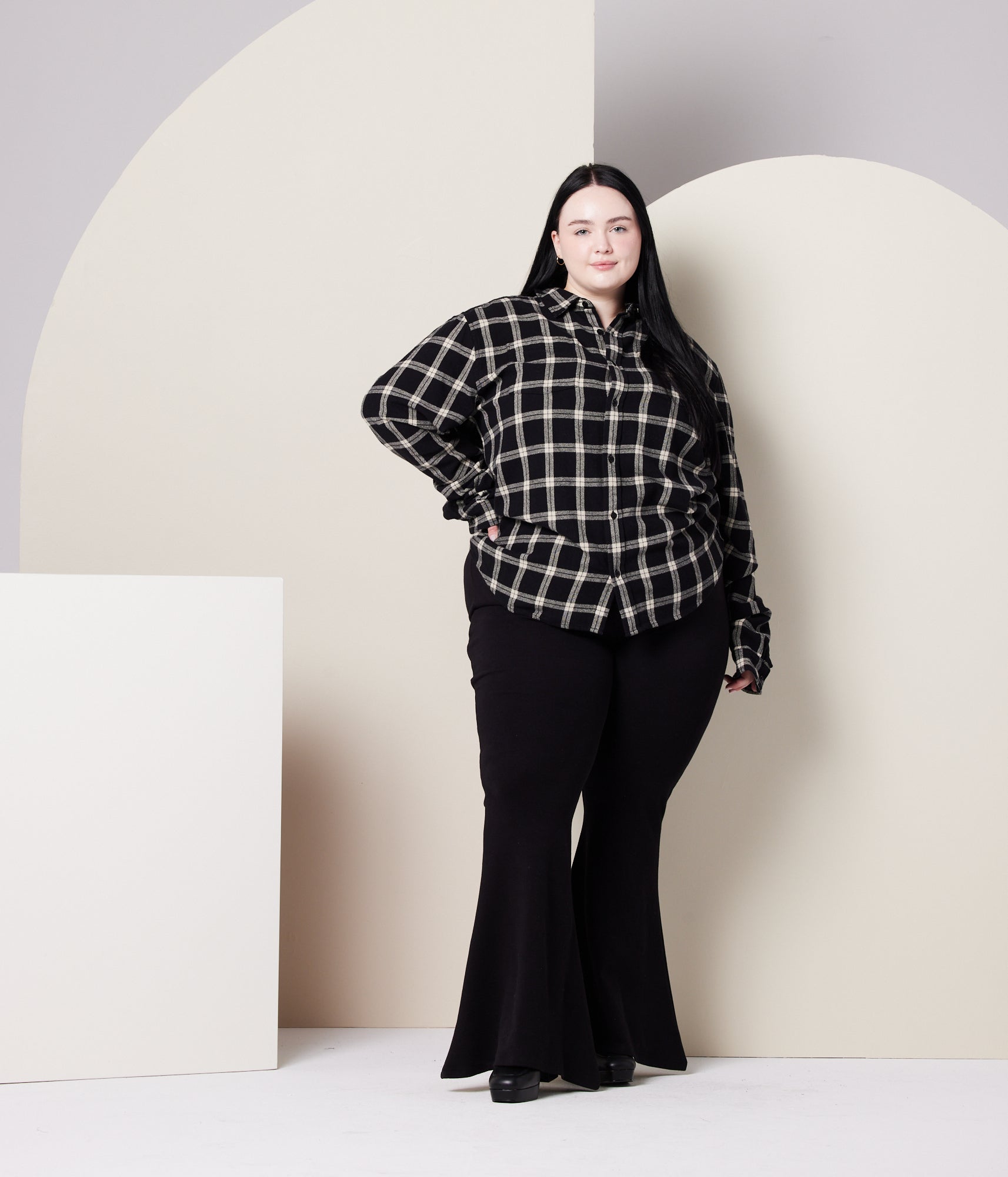 Known Supply - Shiloh Flannel - Black/Taupe Plaid -