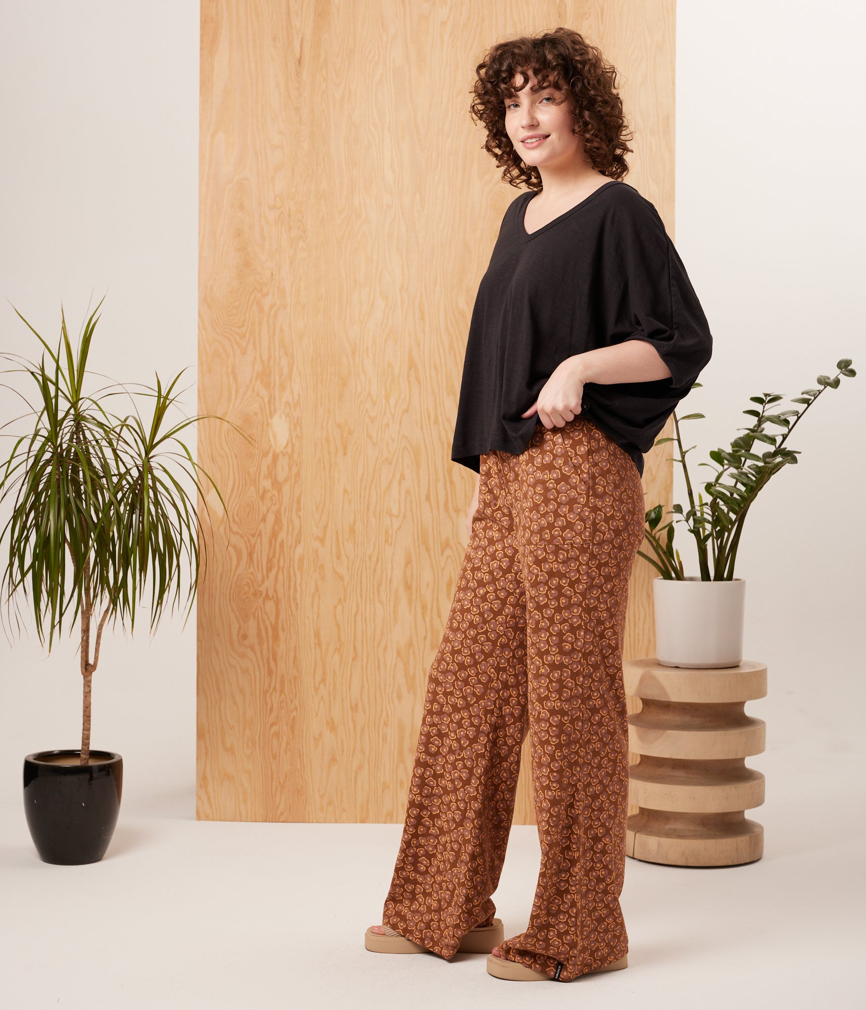 Known Supply - Thorn Pant - Spice Pop Floral -