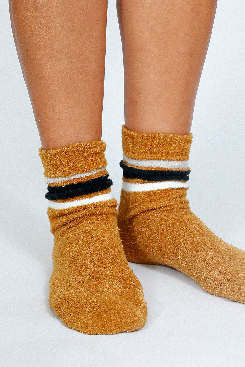 Tailored Union - Flour Plush Teddy Ankle Socks - Caramel -