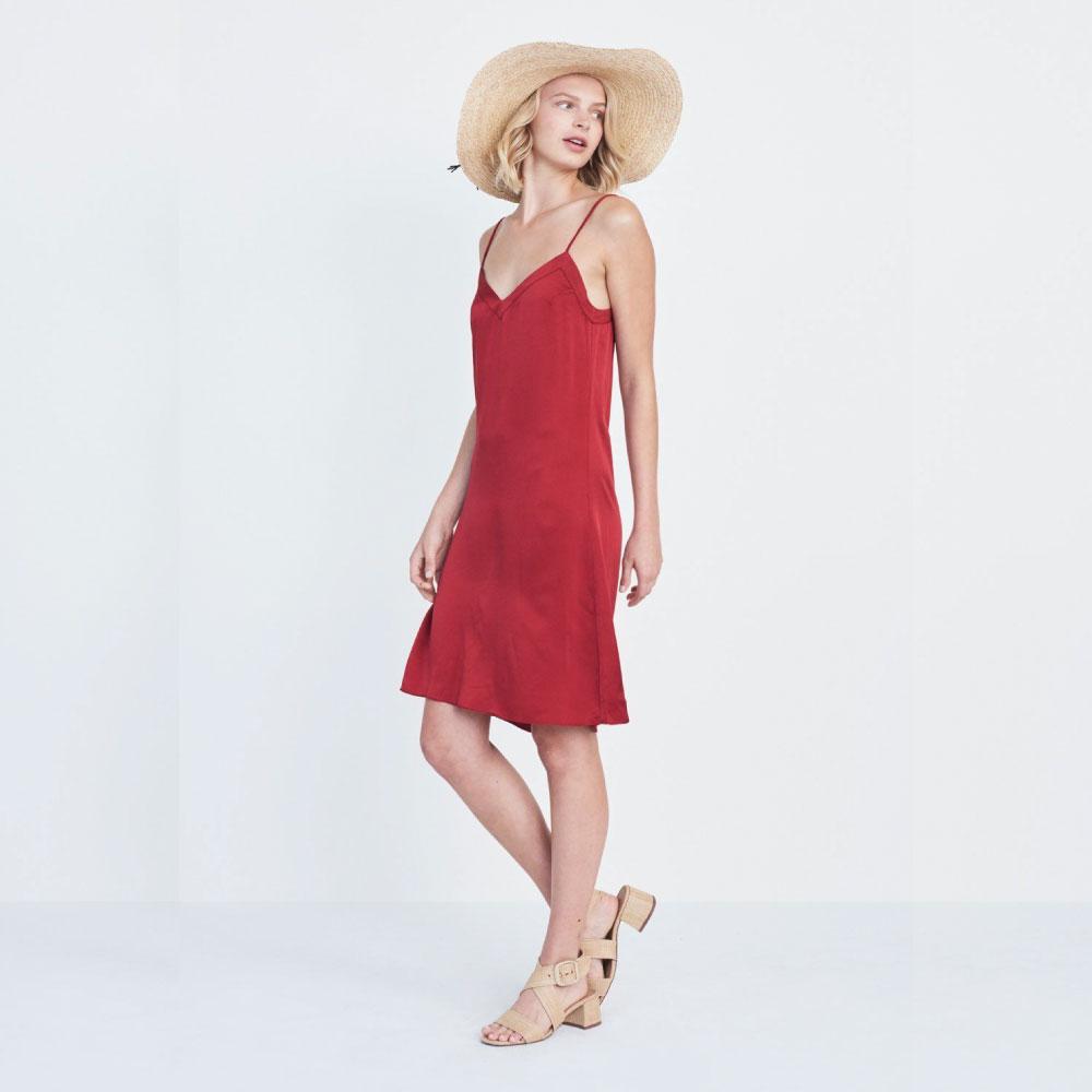 Siizu - Silk V Dress in Red -