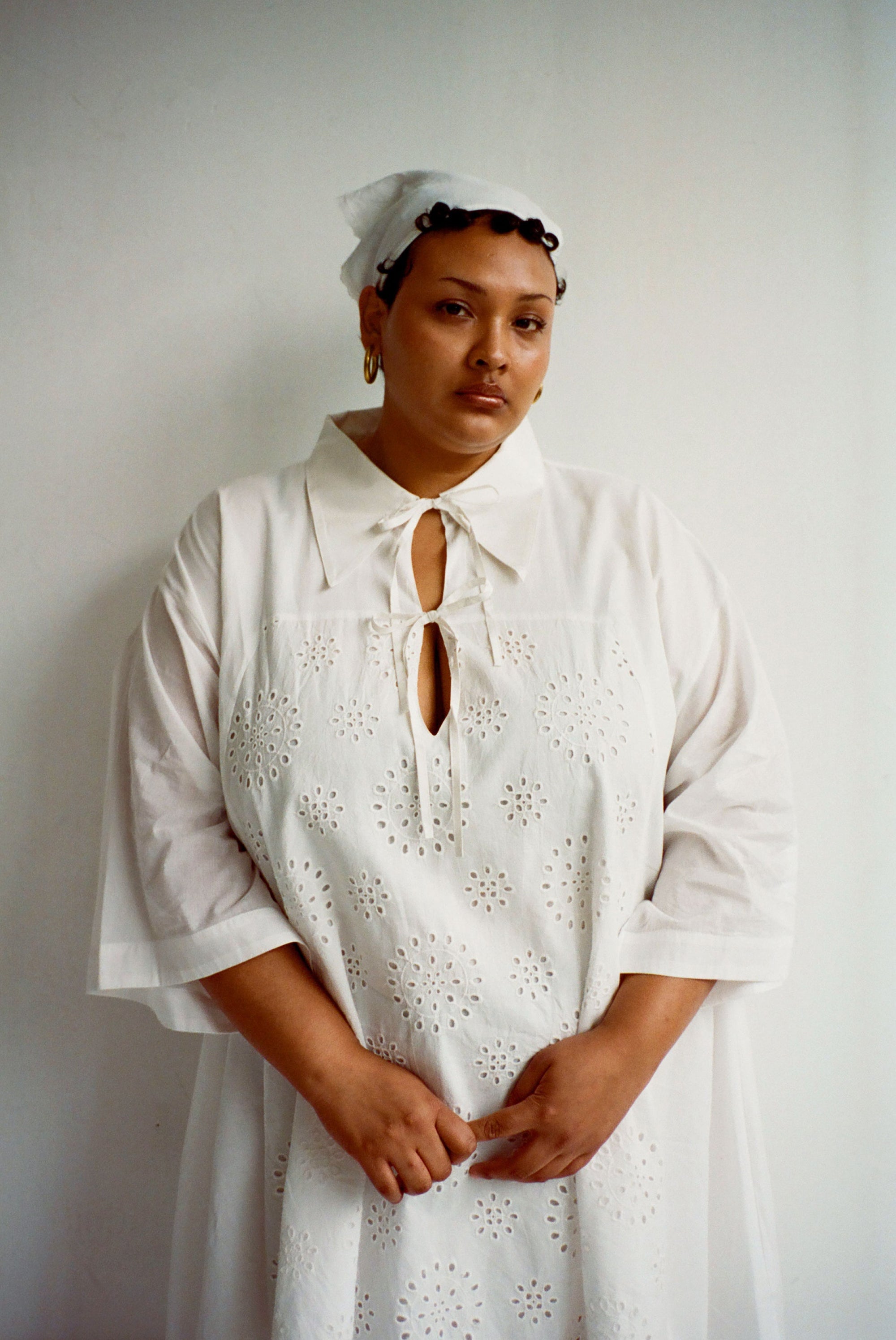 WRAY - Apron Dress - Salt Eyelet -