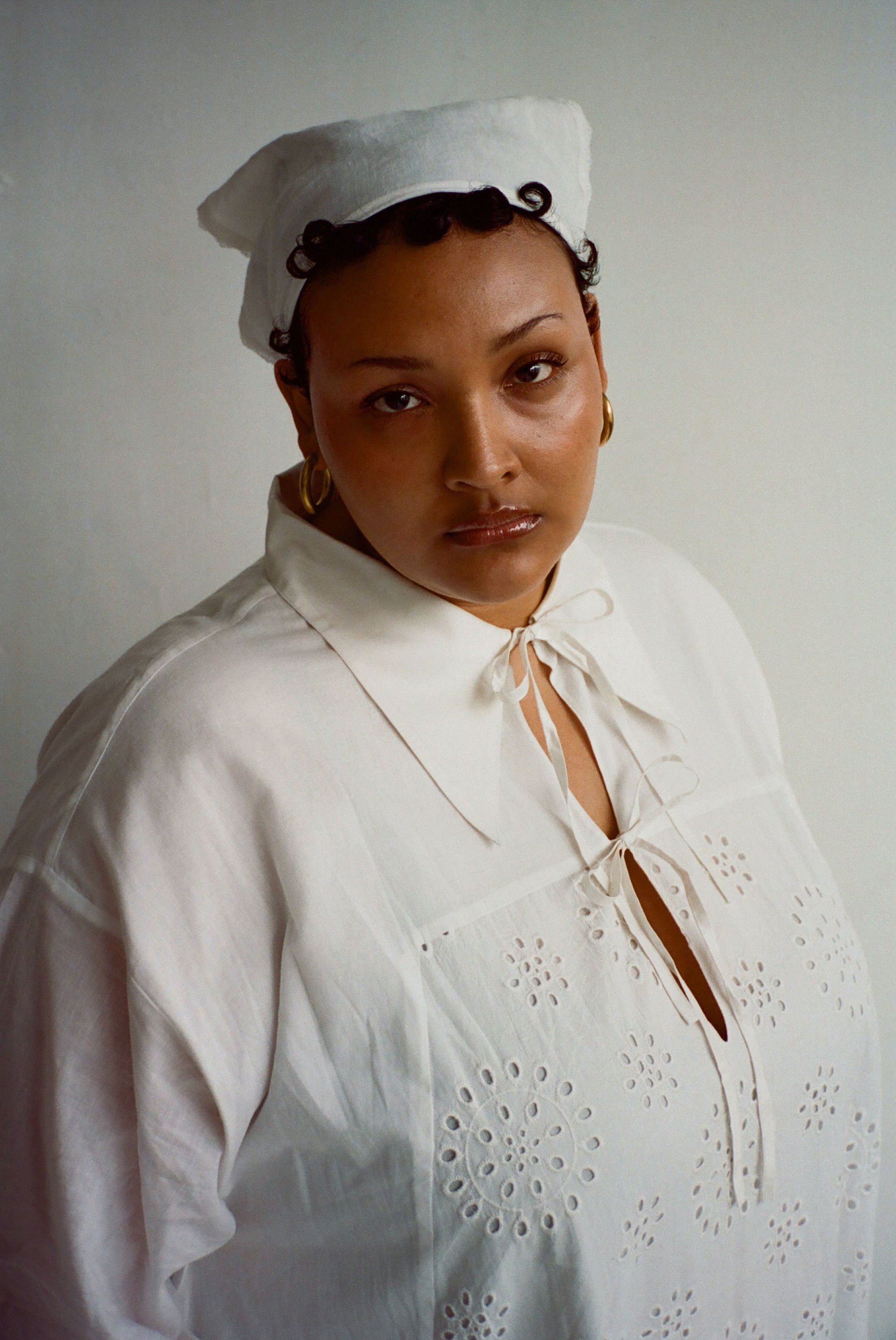 WRAY - Apron Dress - Salt Eyelet -