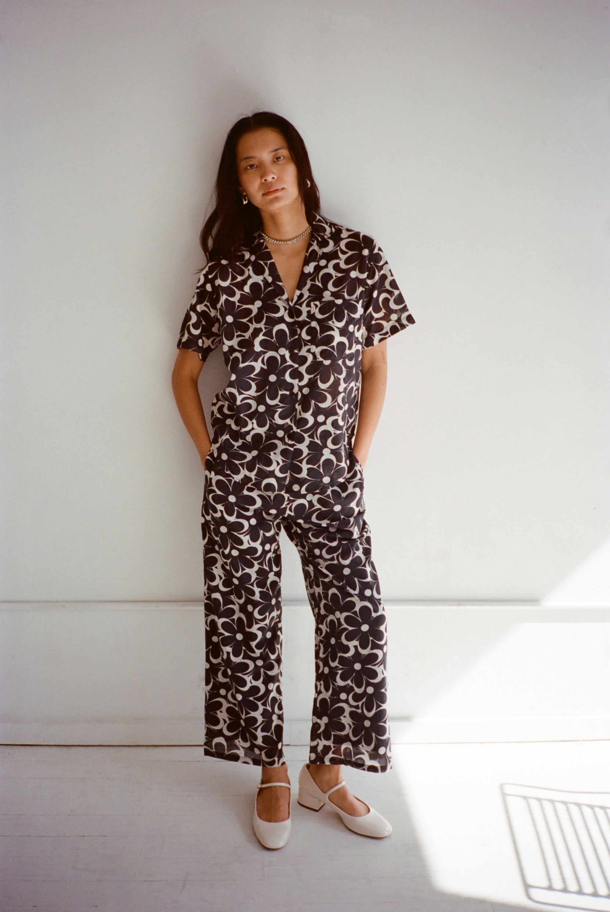 WRAY - Luna Pant - Ink Daisy -