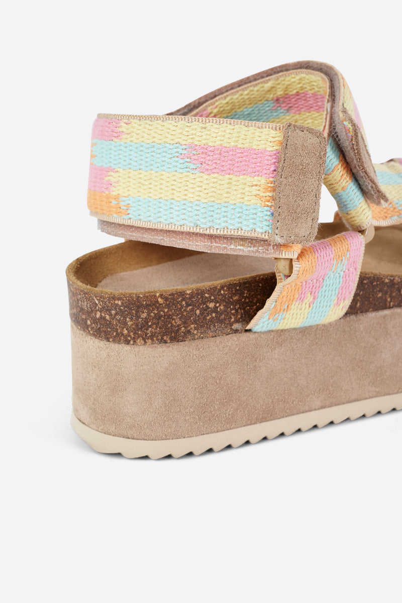 Intentionally Blank - Zona Platform Sandal -