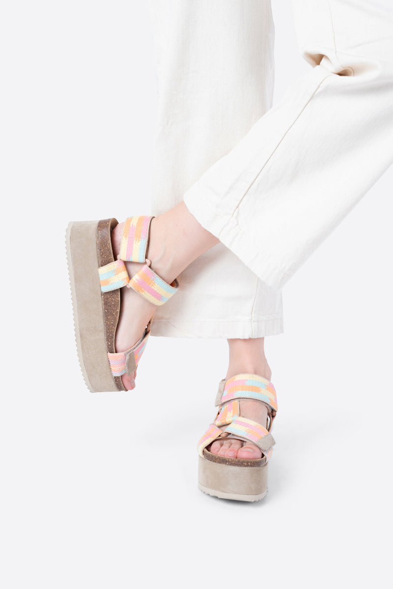 Intentionally Blank - Zona Platform Sandal -