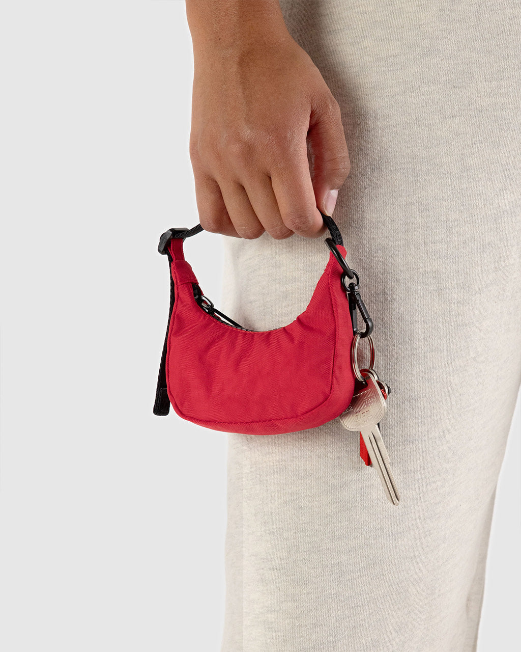 Baggu - Crescent Bag Charm - Candy Apple -